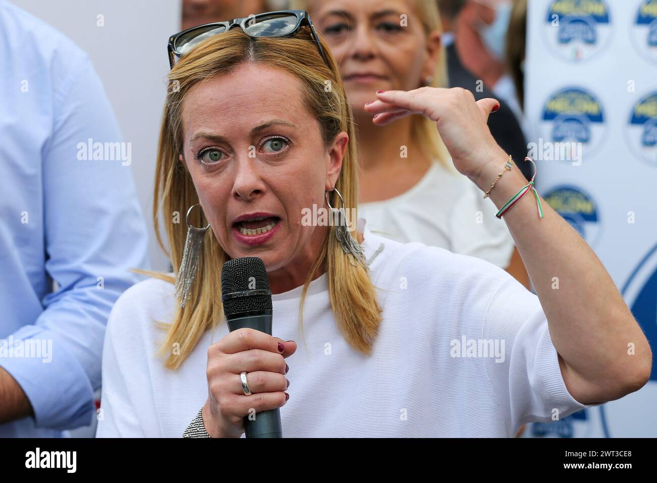 La leader del partito politico Fratelli d'Italia, Giorgia Meloni, durante un incontro politico a Caserta, per le elezioni amministrative. Foto Stock
