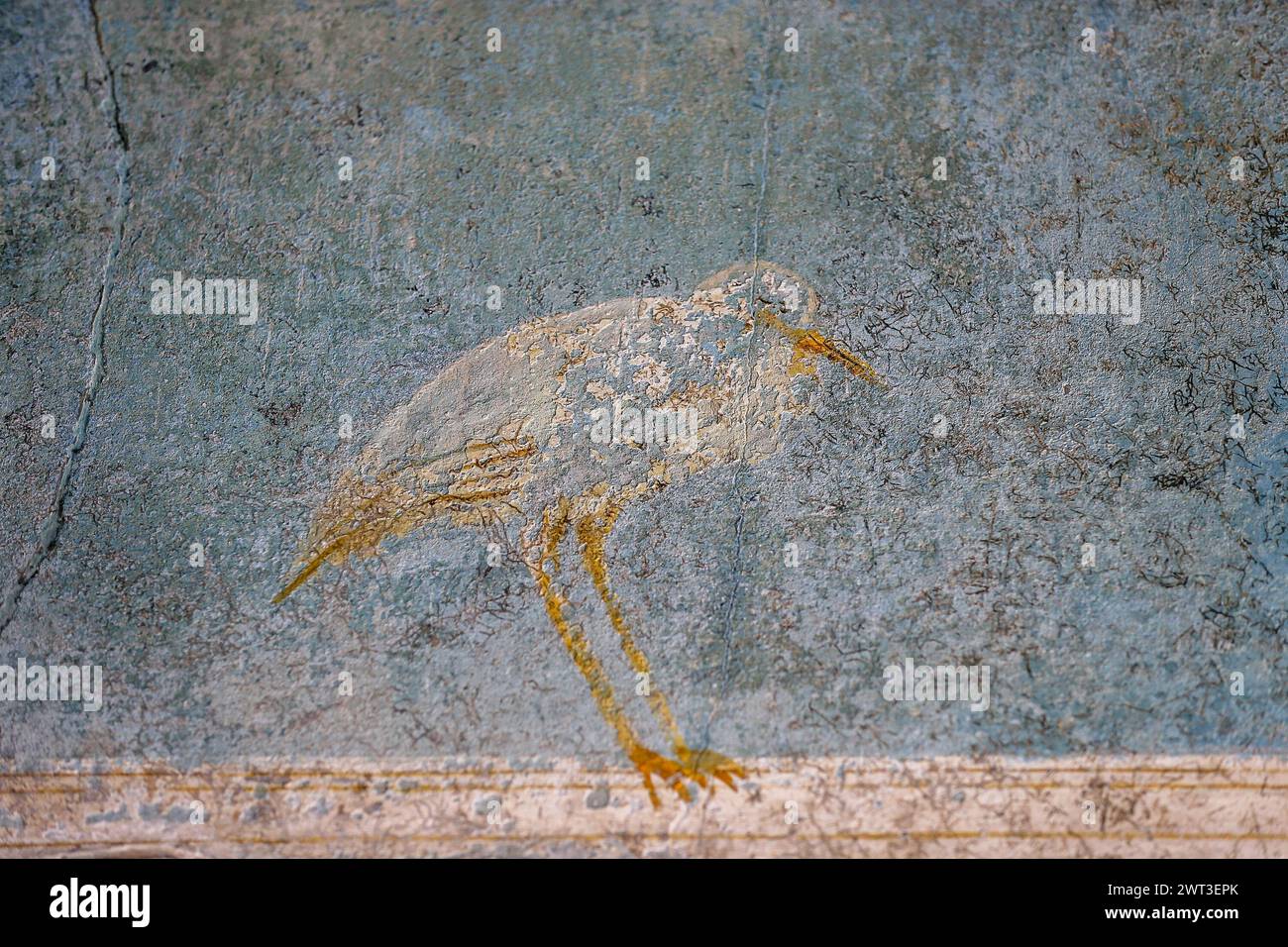 Un dettaglio di uno degli affreschi nella restaurata casa del frutteto, situata negli scavi archeologici di Pompei. Foto Stock