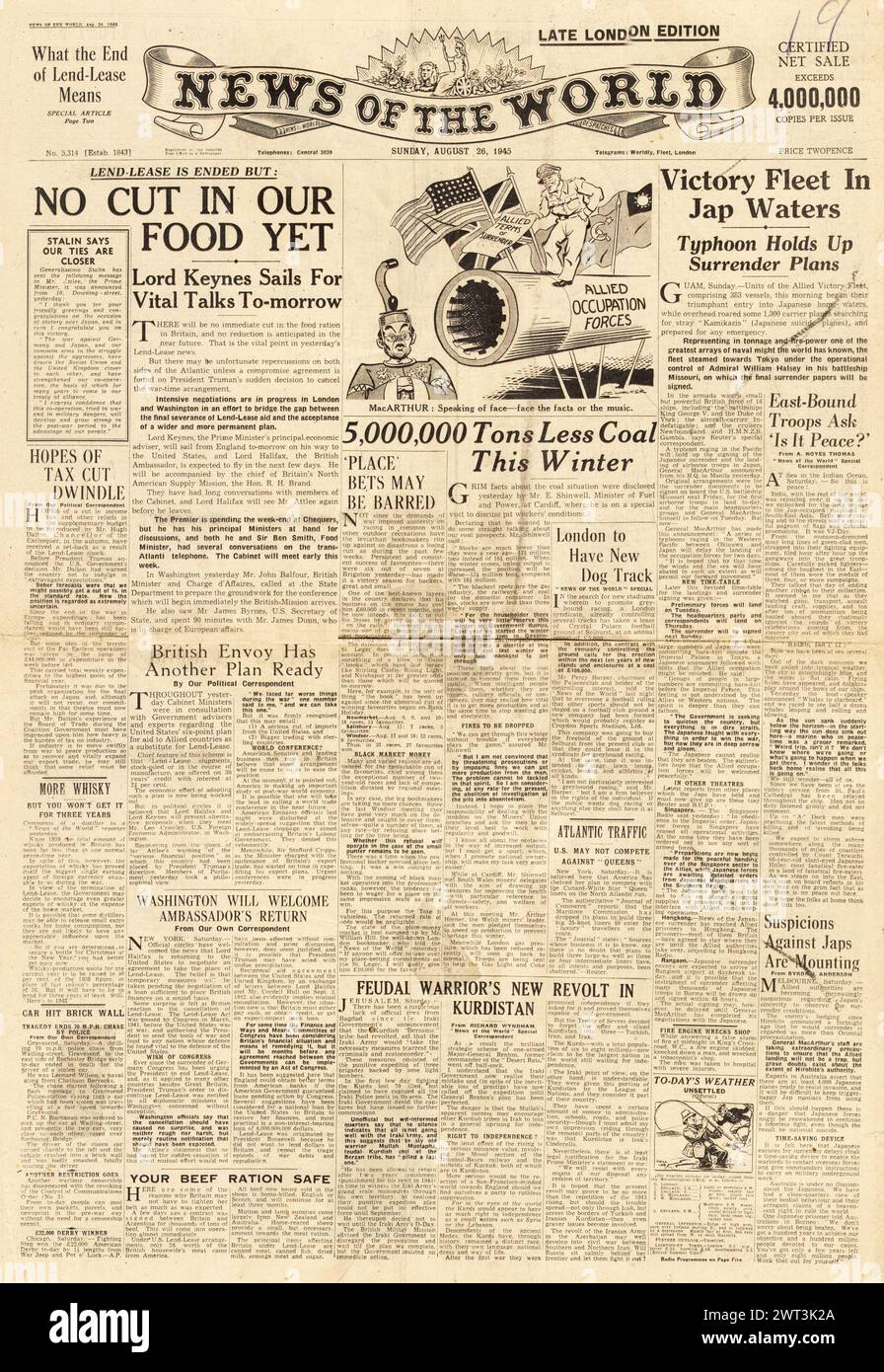 1945 la prima pagina di News of the World riporta il piano End of Lend Lease e le navi da guerra alleate nelle acque giapponesi Foto Stock