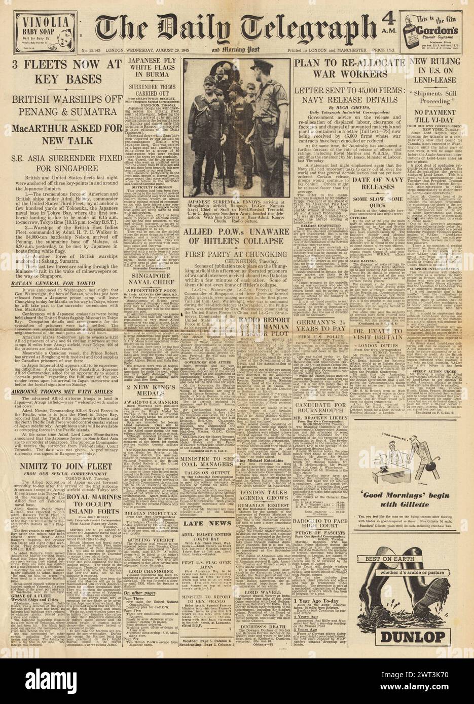 1945 la prima pagina del Daily Telegraph riportava le navi da guerra alleate al largo di Tokyo, l'occupazione del Giappone, il generale Numata si arrende a Rangoon e pianificava di riassegnare i lavoratori bellici Foto Stock