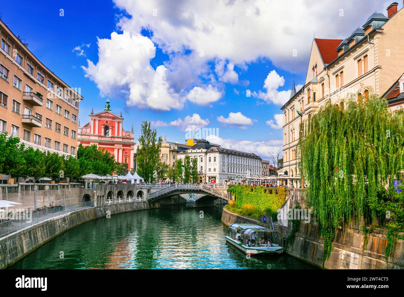 Viaggio e luoghi di interesse della Slovenia - splendida capitale di Lubiana, canali panoramici nel centro città Foto Stock