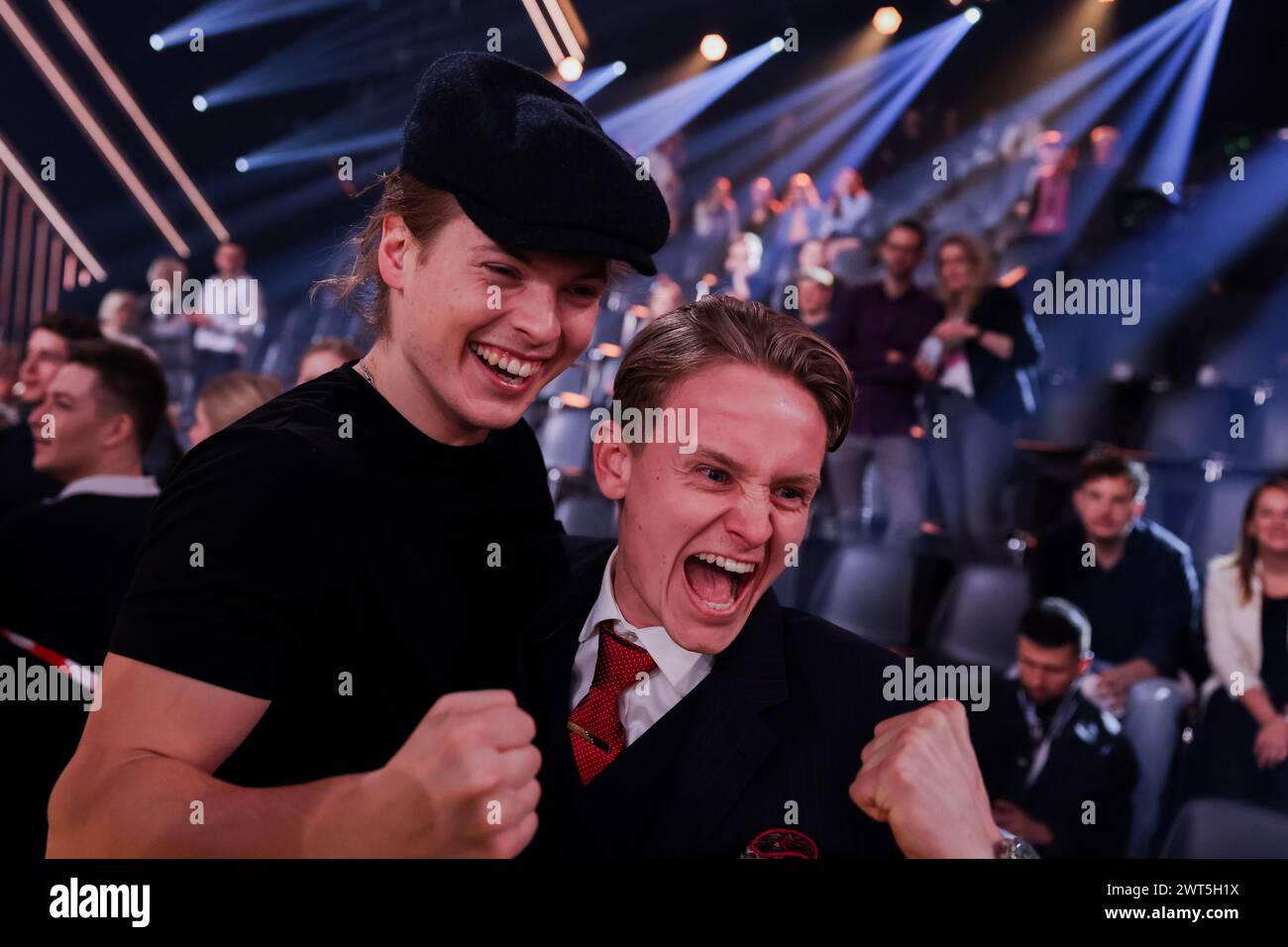 Colonia, Germania. 16 marzo 2024. Gabriel Kelly, cantante, e suo cugino Luke Christopher Kelly vanno in pista al Coloneum nello spettacolo RTL "Let's Dance". Crediti: Rolf Vennenbernd/dpa/Alamy Live News Foto Stock