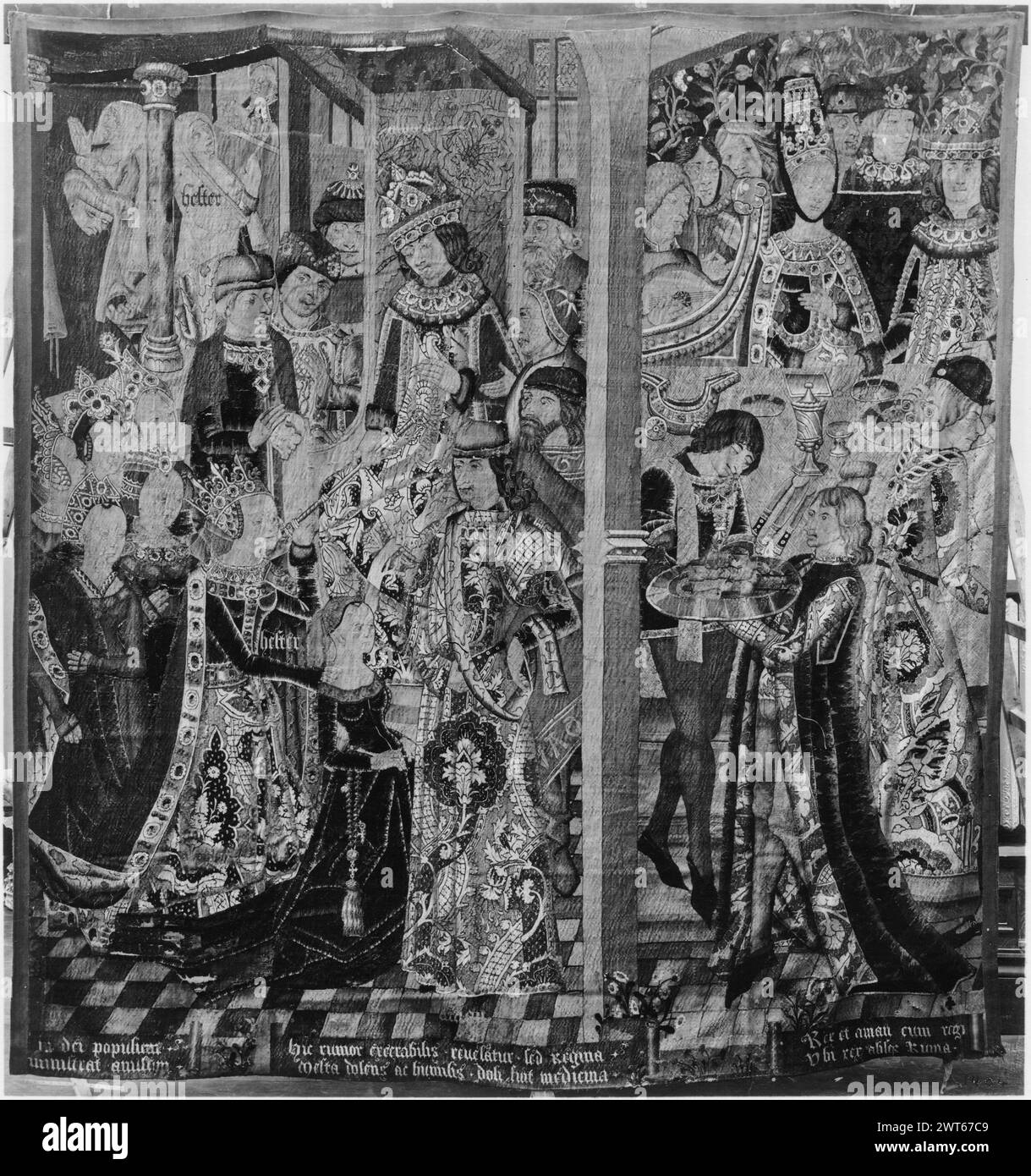 Esther e Ahasuerus. Sconosciuto c. 1475-1485 arazzi dimensioni: A (sinistra) 11' 3/4', (destra) 11'2 3/4' x L (alto e basso) 10'8' arazzi materiali/tecniche: ; Lana (ondulata, ordita: 5-7/cm); lana e seta (tinta, trama: 30-32/cm) Cultura: Olanda meridionale storia di proprietà: A. Tollin coll., Parigi. Bourgeois Gallery, Colonia (dopo il 1897). George Hoentschel Coll., Parigi. J. P. Morgan coll., New York (1909). French & Co. (c.1916). Acquistato per il mia da Charles Jairus Martin (1916). Stati Uniti, Minnesota, Minneapolis, Minneapolis Institute of Arts di Minneapolis, accno. 16.721. Iscrizioni: Inscript Foto Stock