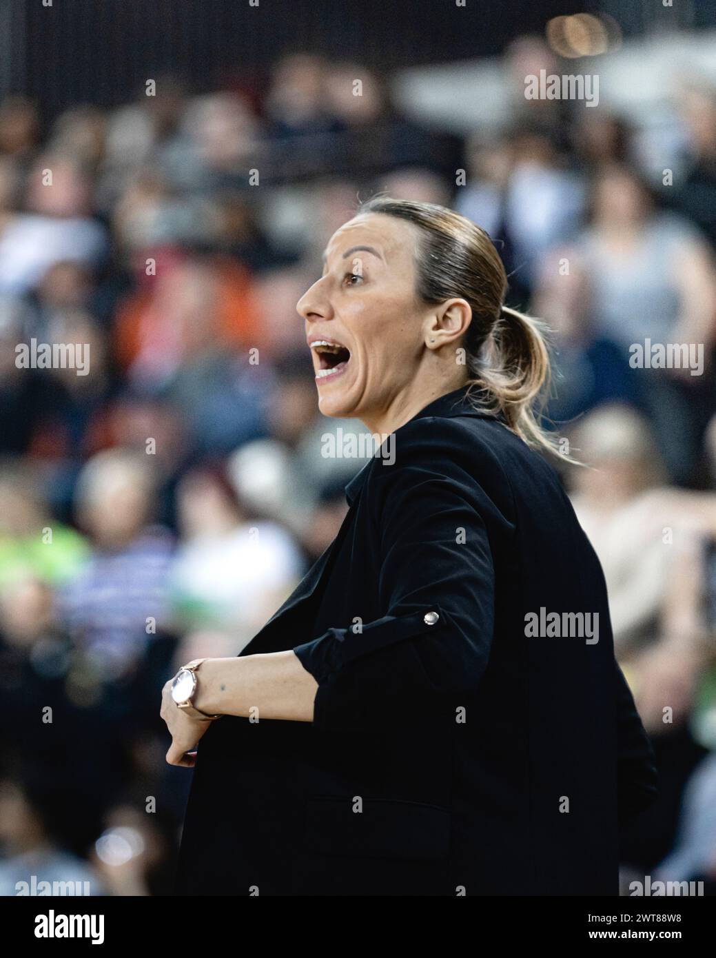 La squadra di basket femminile dei London Lions vince la seconda tappa della semifinale contro il Reyer Venezia e si qualifica per la finale dell'Eurocup femminile. Cooperbox Arena, Londra, 12 marzo 2024. Copyright Carol Moir/alamy Foto Stock