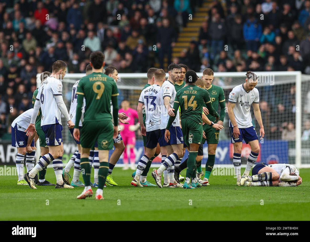 Mickel Miller di Plymouth Argyle commette un fallo durante la partita del Campionato Sky Bet Plymouth Argyle vs Preston North End a Home Park, Plymouth, Regno Unito, 16 marzo 2024 (foto di Stan Kasala/News Images) Foto Stock