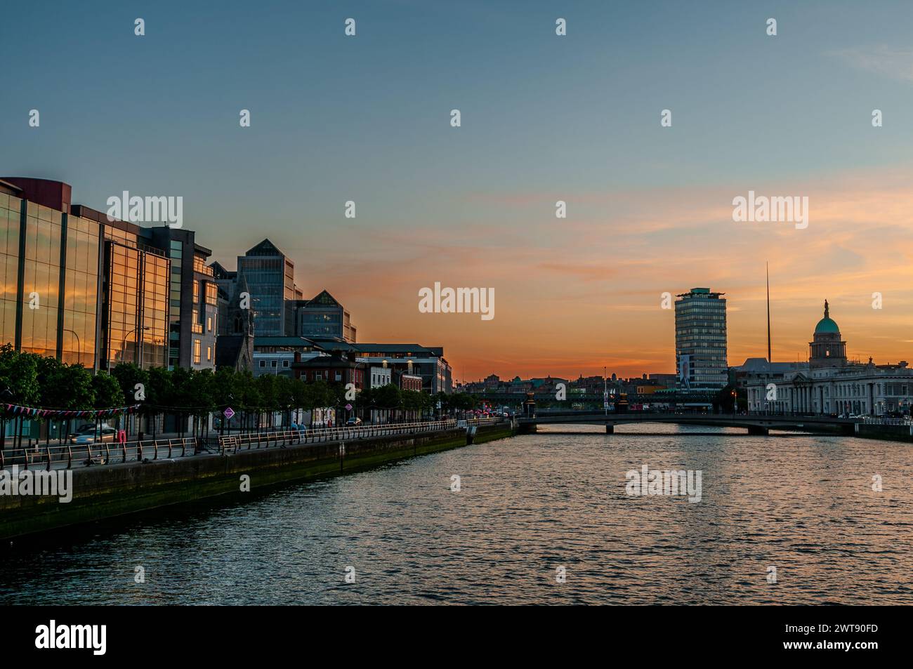 Dublino, la capitale della Repubblica d'Irlanda, si trova sulla costa orientale dell'Irlanda, alla foce del fiume Liffey. Foto Stock