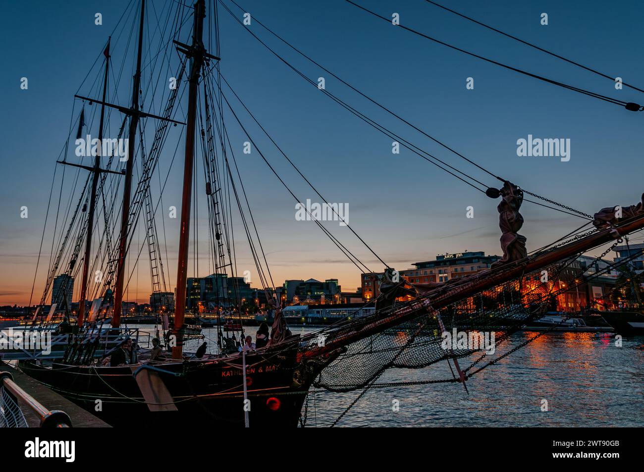 Dublino, la capitale della Repubblica d'Irlanda, si trova sulla costa orientale dell'Irlanda, alla foce del fiume Liffey. Foto Stock