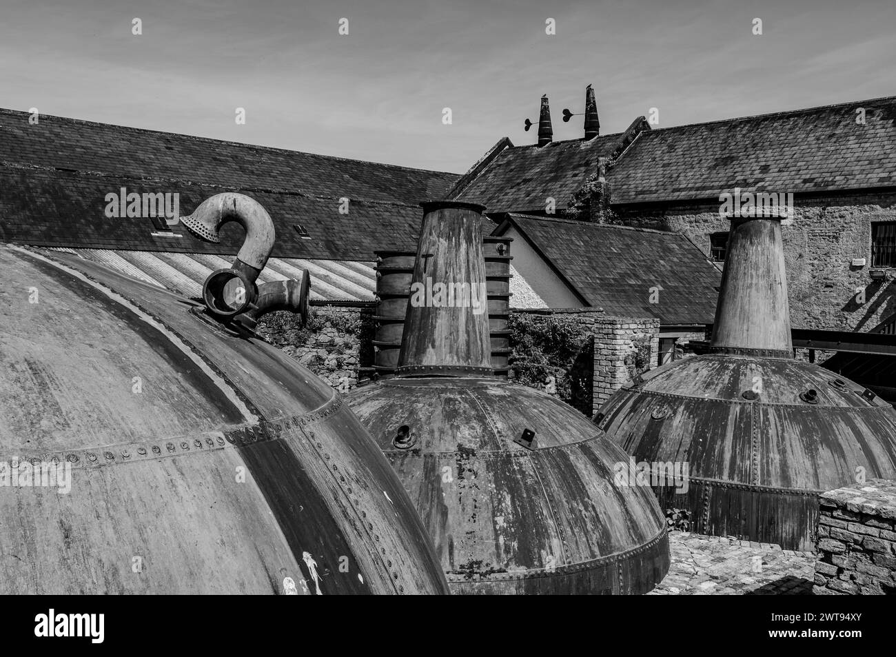 La distilleria Kilbeggan si trova sul fiume Brosna nella città di Kilbeggan, nella contea di Westmeath, in Irlanda. Attualmente fa parte del Beam Suntory Foto Stock