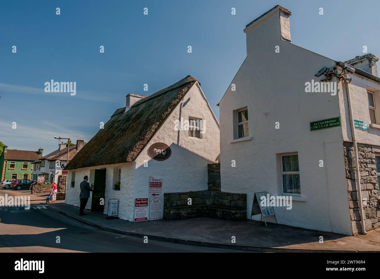 Area naturale protetta dell'Irlanda occidentale caratterizzata da suggestive montagne (catena montuosa delle dodici Cime), distese di torbiere, praterie Foto Stock