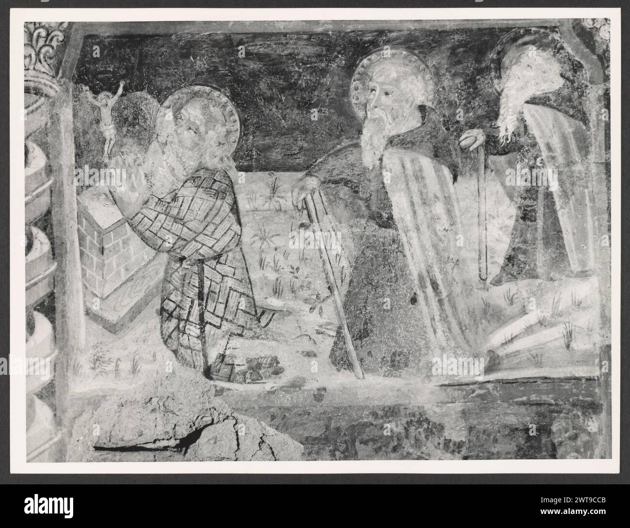 Toscana Siena Montalcino S. Agostino2. Hutzel, Max 1960-1990 Medieval: Architettura, scultura architettonica (XIV secolo). Post-medioevale: Affreschi (XII secolo) raffiguranti santi, vita di S. Agostino, la risurrezione Note generali: Quando questi negativi furono inviati si confondeva con l'identificazione di queste stampe e negativi e di quelle di S. Antimo. È POSSIBILE CHE esista ancora una certa mescolanza. Il fotografo e studioso tedesco Max Hutzel (1911-1988) fotografò in Italia dai primi anni '1960 fino alla sua morte. Il risultato di questo progetto, indicato da Hutzel come foto Arte minore, è un documentario completo Foto Stock