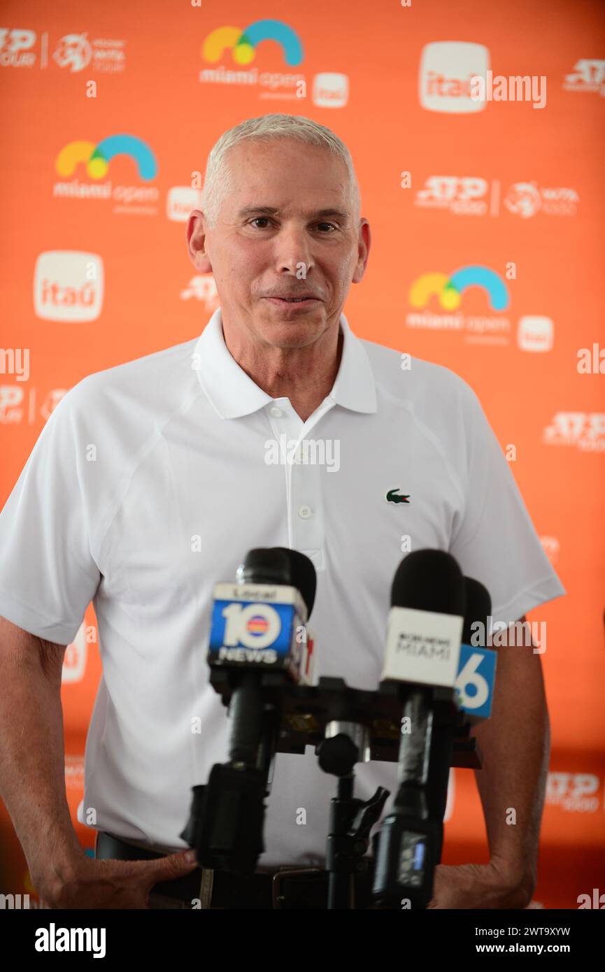 Miami Gardens, Stati Uniti. 15 marzo 2024. MIAMI GARDENS, FLORIDA - 15 MARZO: Eventi SVP Tennis, Josh Ripple partecipa al Miami Open Hard Rock Stadium 2024 Campus Preview Tour e alla conferenza stampa presentata da Itaú all'Hard Rock Stadium il 15 marzo 2024 a Miami Gardens, Florida. (Foto di JL/Sipa USA) credito: SIPA USA/Alamy Live News Foto Stock