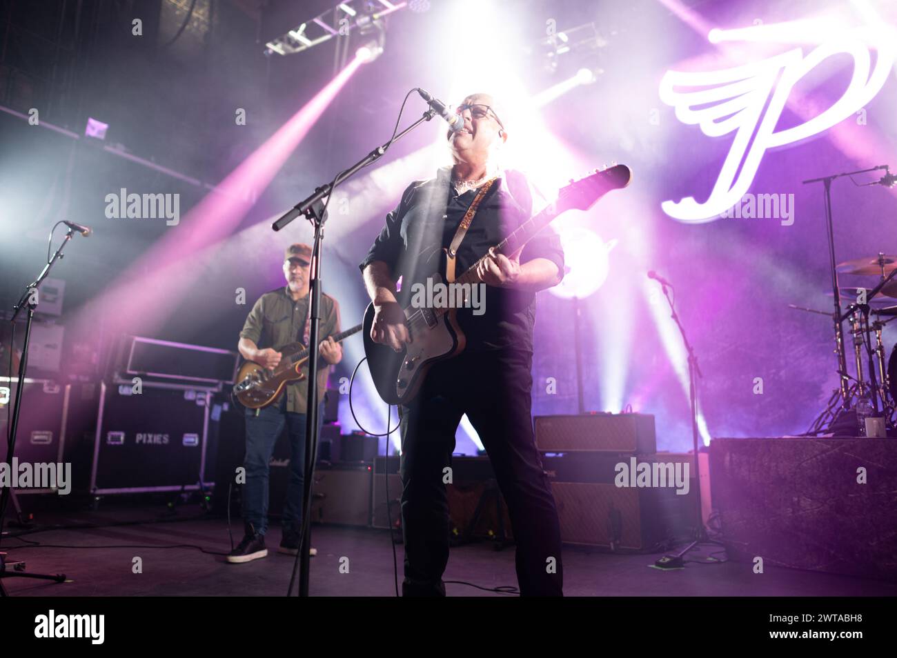 Londra, Regno Unito. 16 marzo 2024. Black Francis e Joey Santiago dei Pixies in concerto all'O2 Kentish Town, Londra. Crediti: John Barry/Alamy Live News Foto Stock