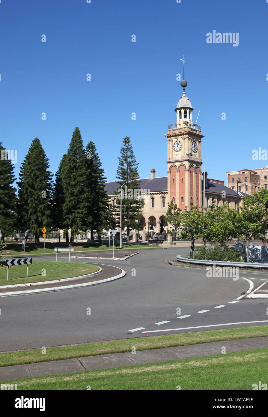 Customs House Newcastle Australia è un importante punto di riferimento locale nella seconda città più antica dell'Australia. Sta diventando una popolare destinazione turistica. Foto Stock