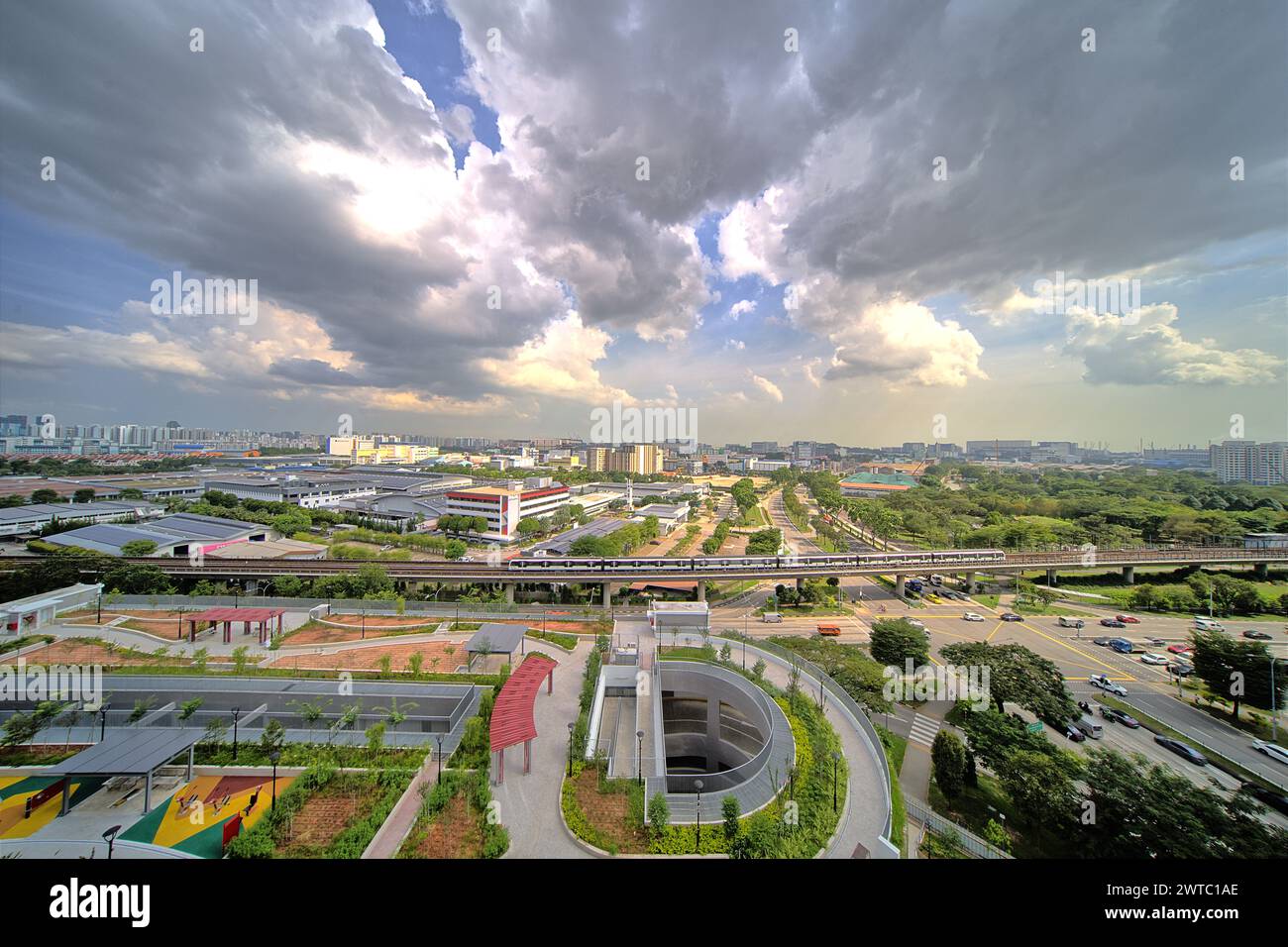 Boon Lay è un quartiere situato nella città di Jurong West, nella regione occidentale di Singapore. La parte esposta a sud è costituita principalmente da fabbriche e industrie. Foto Stock