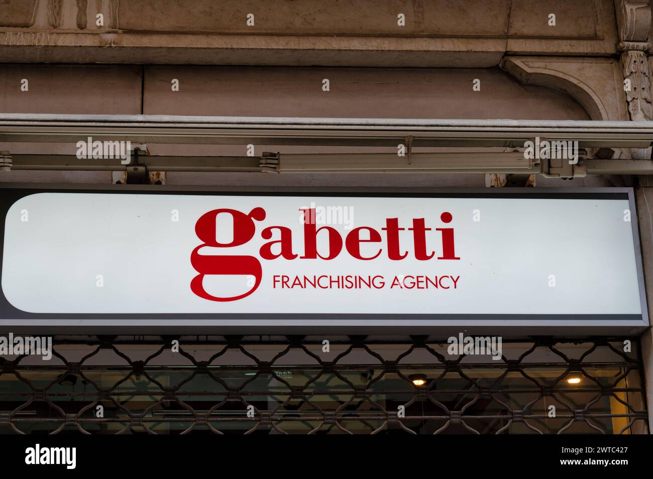 Venezia, Italia - 26 febbraio 2023: Il cartello per l'Agenzia di Franchising Gabetti a Venezia Foto Stock