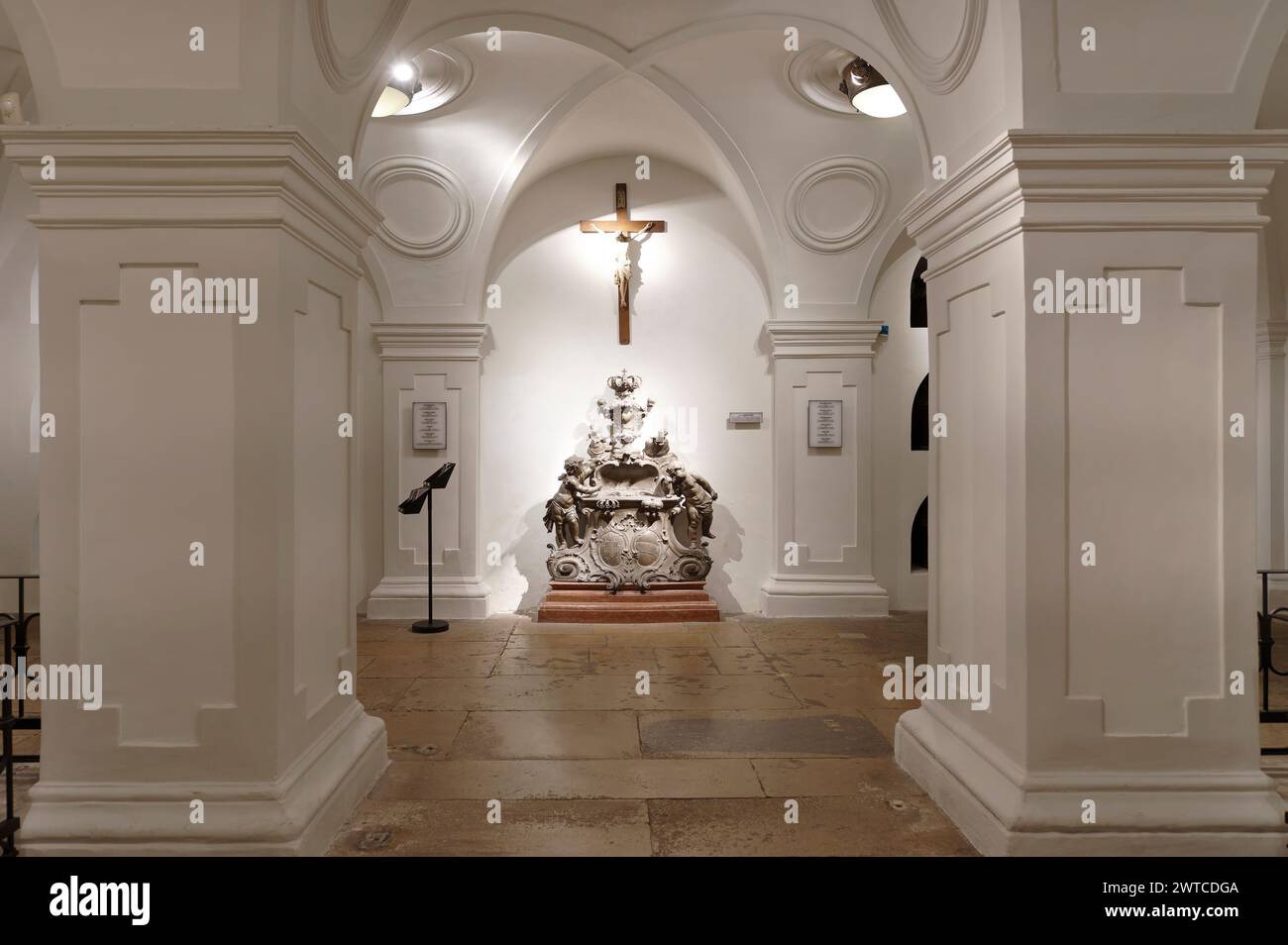 Vienna, Austria. Cripta dei Cappuccini - il luogo di sepoltura degli Asburgo a Vienna. Heart Urn of Maria Anna von Habsburg (Vienna, 14 settembre 1718; † Bruxelles, 16 dicembre 1744) è stata un'arciduchessa d'Austria, duchessa di Lorena e brevemente governatore dei Paesi Bassi asburgici nel 1744 Foto Stock