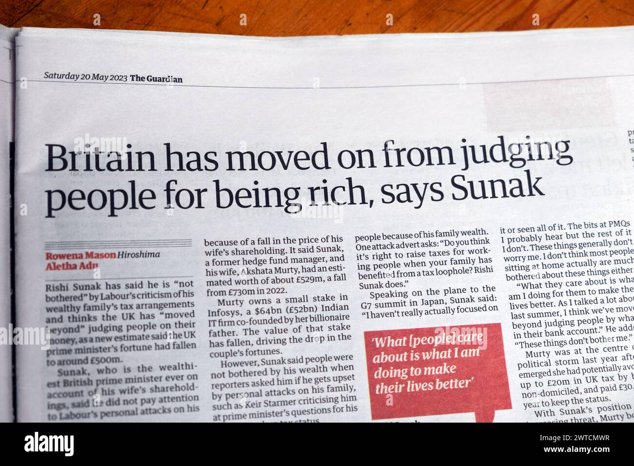 "La Gran Bretagna è passata dal giudicare le persone per essere ricche, dice (Rishi) Sunak" testata del quotidiano Guardian 20 maggio 2023 Londra Regno Unito Foto Stock