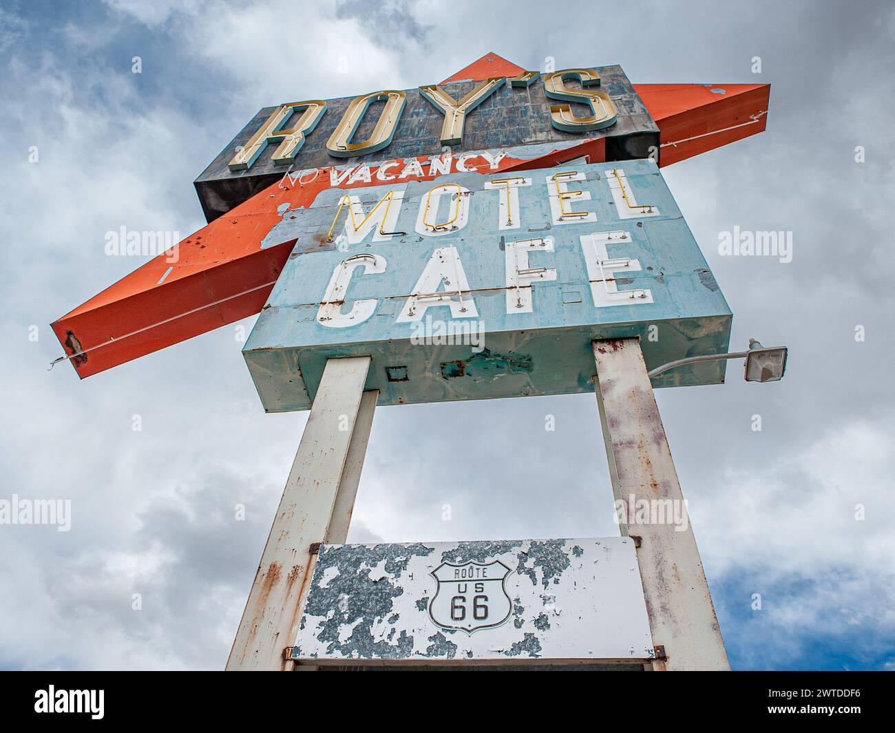 L'iconico Roy's Café ad Amboy sulla Route 66 nel deserto del Mojave, California Foto Stock