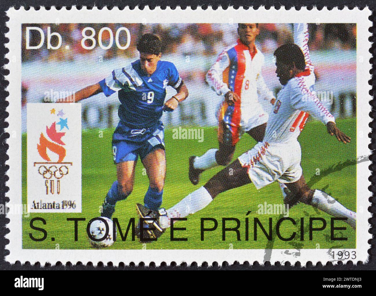 Francobollo cancellato stampato da São Tomé e Príncipe, che promuove la Coppa del mondo FIFA 1994 - USA, circa 1993. Foto Stock