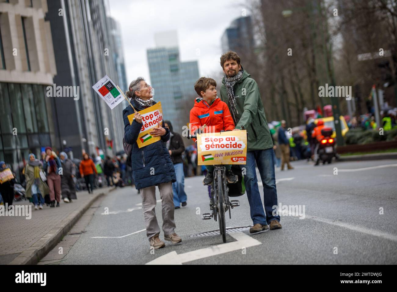 Bruxelles, Belgio. 17 marzo 2024. Immagine della manifestazione "giustizia per la Palestina” per dimostrare solidarietà al popolo palestinese, domenica 17 marzo 2024 a Bruxelles, che chiede al governo belga di agire contro lo Stato di Israele e di chiedere un cessate il fuoco immediato. BELGA FOTO HATIM KAGHAT credito: Belga News Agency/Alamy Live News Foto Stock