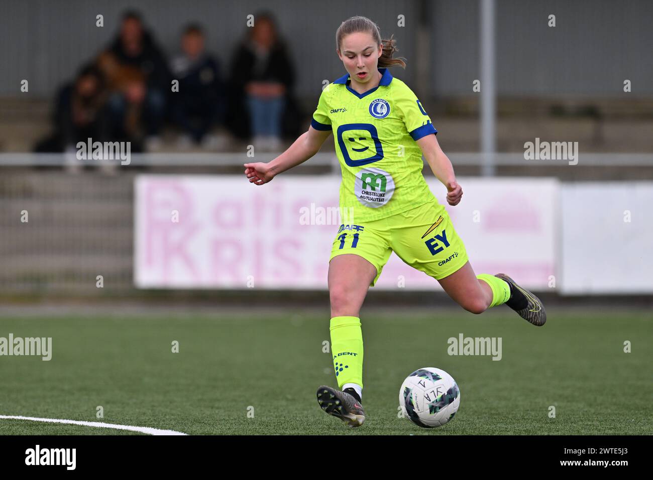 Aalter, Belgio. 16 marzo 2024. Zarah Taillieu (11) di AA Gent nella foto durante una partita di calcio femminile tra il Club Brugge Dames YLA e AA Gent Ladies nella semifinale della stagione 2023 - 2024 dell'edizione belga della Coppa delle donne, domenica 16 marzo 2024 ad Aalter, IN BELGIO. Crediti: Sportpix/Alamy Live News Foto Stock
