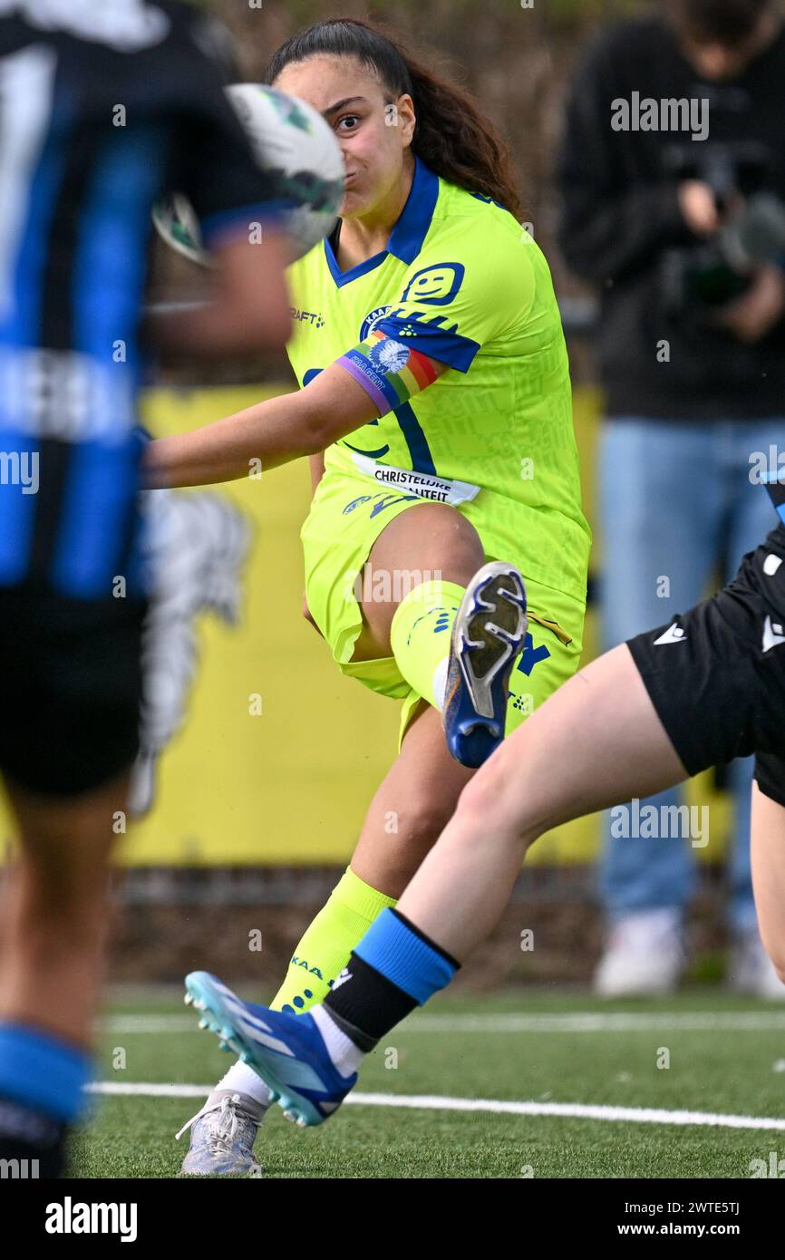 Aalter, Belgio. 16 marzo 2024. Nia Elyn (4) di AA Gent nella foto durante una partita di calcio femminile tra Club Brugge Dames YLA e AA Gent Ladies nella semifinale della stagione 2023 - 2024 dell'edizione belga della Coppa delle donne, domenica 16 marzo 2024 ad Aalter, BELGIO. Crediti: Sportpix/Alamy Live News Foto Stock
