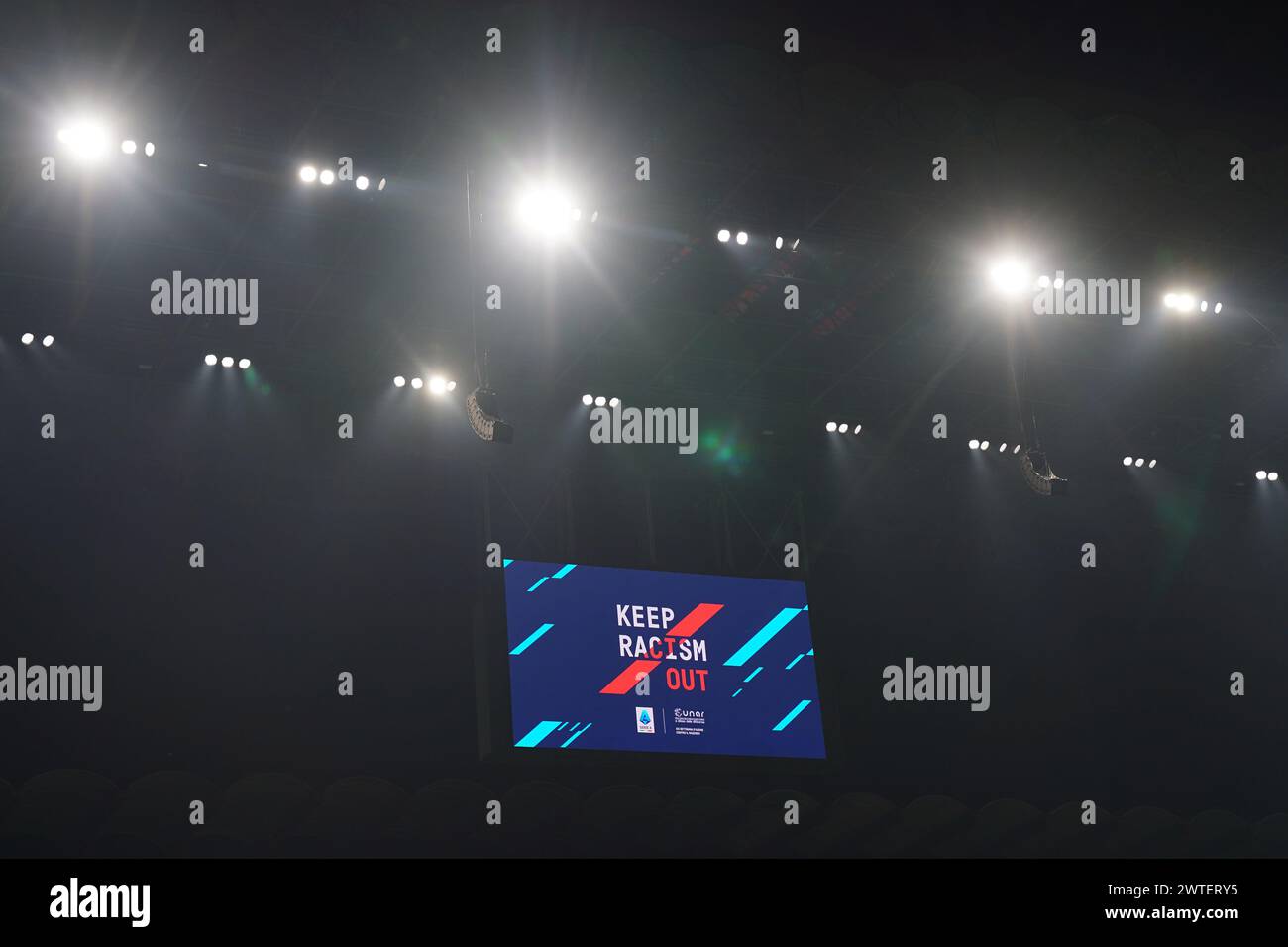 Milano, Italia. 17 marzo 2024. UNAR Keep Racism Out durante la partita di calcio di serie A tra Inter e Napoli allo Stadio San Siro di Milano - domenica 17 marzo 2024. Sport - calcio . (Foto di Spada/LaPresse) credito: LaPresse/Alamy Live News Foto Stock