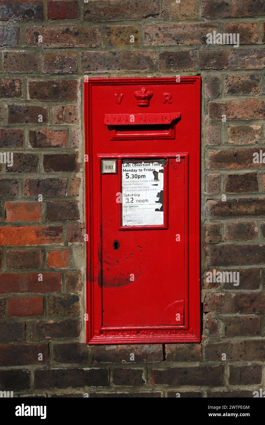 Wall Victorian Post Box Wimbledon, Inghilterra Foto Stock