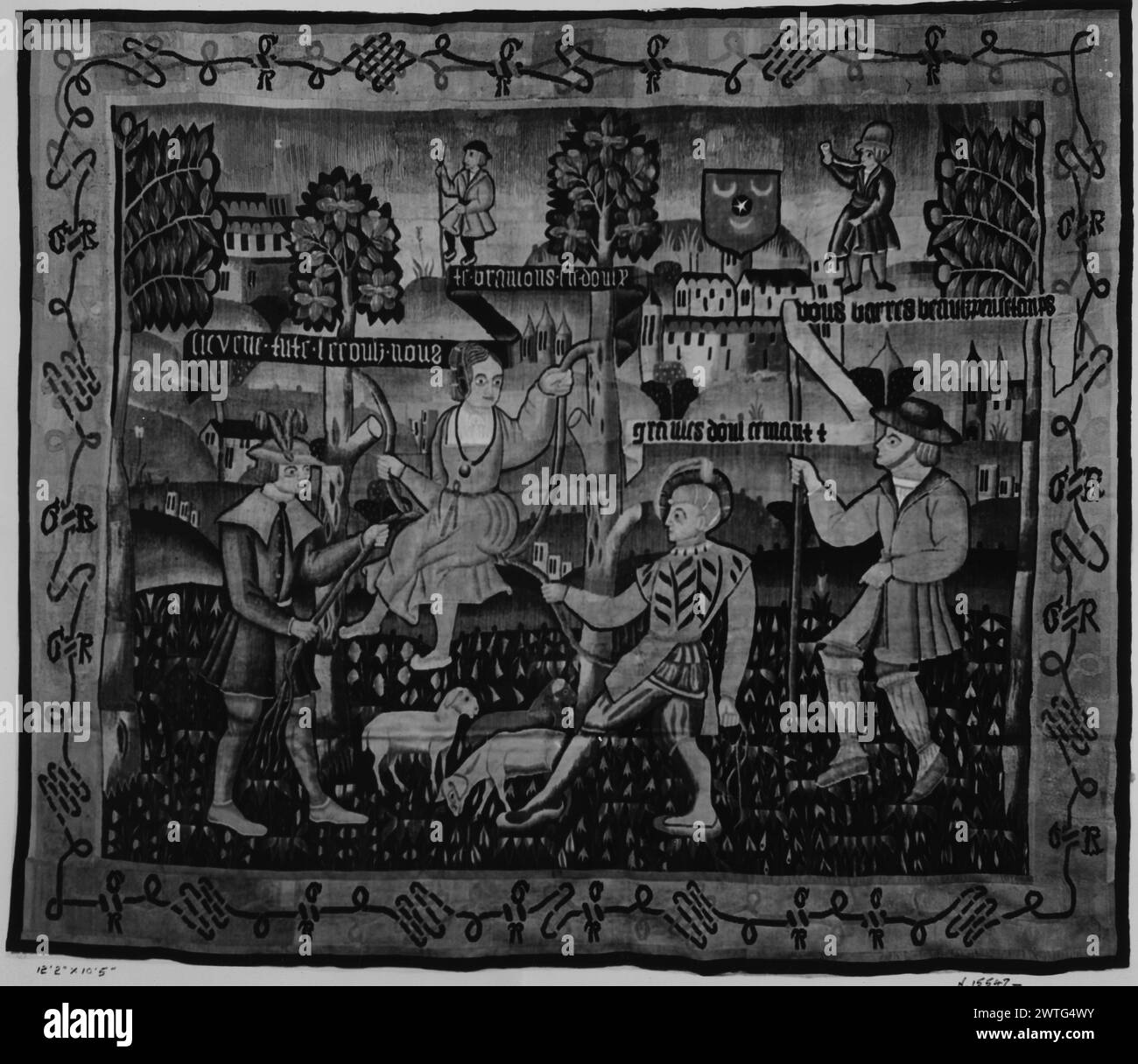 Signore e signori. Sconosciuto c. 1530-1550 arazzi dimensioni: H 10'5' x W 12'2' arazzo materiali/tecniche: Cultura sconosciuta: French Weaving Center: Unknown Ownership History: William Randolph Hearst coll.?. French & Co.?. Iscrizioni: Iscrizione su banderole Lady siede su altalena in albero, circondata da 3 signori che portano rami; banderole inscritte sopra le figure; 3 pecore in primo piano; colline ondulate, edifici e 2 uomini sullo sfondo; striscione con stella cerchiata e 3 lune a mezzaluna nella parte superiore R (BRD) a banda larga con nastri a motivi GCPA 0244185-0244186 con scritta "Hearst" sul retro, pos Foto Stock