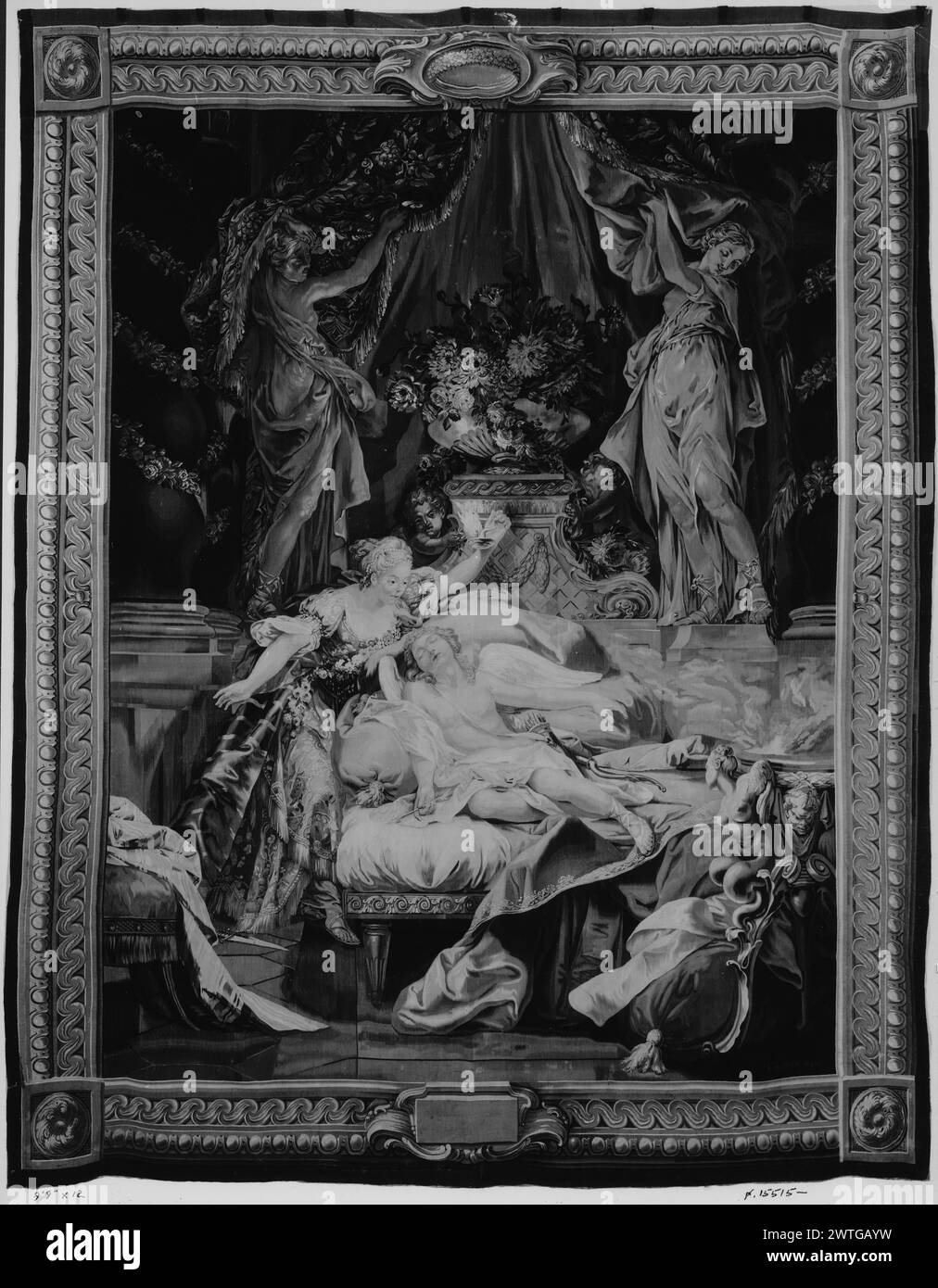 Psiche che contempla Sleeping Cupid. Coypel, Charles-Antoine (francese, 1694-1752) (autore del disegno) [pittore] Belle, Clément-Louis-Marie-Anne (francese, 1722-1806) (creatore di cartoni animati) [pittore] Cozette, Michel-Henri (francese, 1744-1822) (laboratorio) [tessitore] 1792 arazzi dimensioni: H 148' x W 120' arazzi materiali/tecniche: Lana e seta (ordito: 21-22/pollice) Marquet francese: Parigi 1767. Lewis & Simmons, Cleveland (1918). Jacques Seligmann coll. French & Co Henry Walters, coll. J. Paul Getty coll. Dono di J. Paul Getty. Stati Uniti, Foto Stock