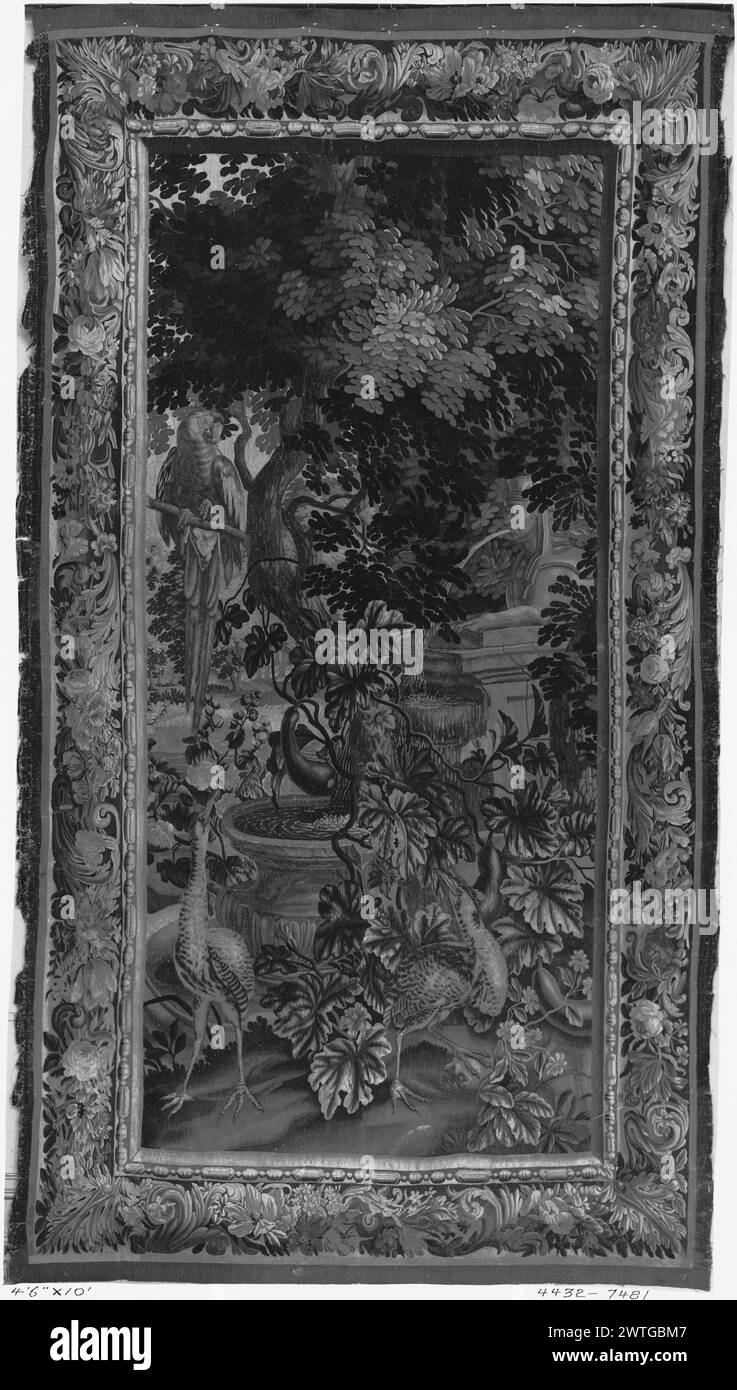 Paesaggio con pappagallo, fontana della sfinge e uccelli acquatici. Sconosciuto c. 1675-1725 arazzi dimensioni: H 10' x W 4'6' arazzo materiali/tecniche: Sconosciuto Cultura: Flemish Weaving Center: Sconosciuto storia di proprietà: French & Co. Acquistato dal Sig. Walter se[  ]isohn 2/28/1920; venduto a John C. Lalor. Foto Stock