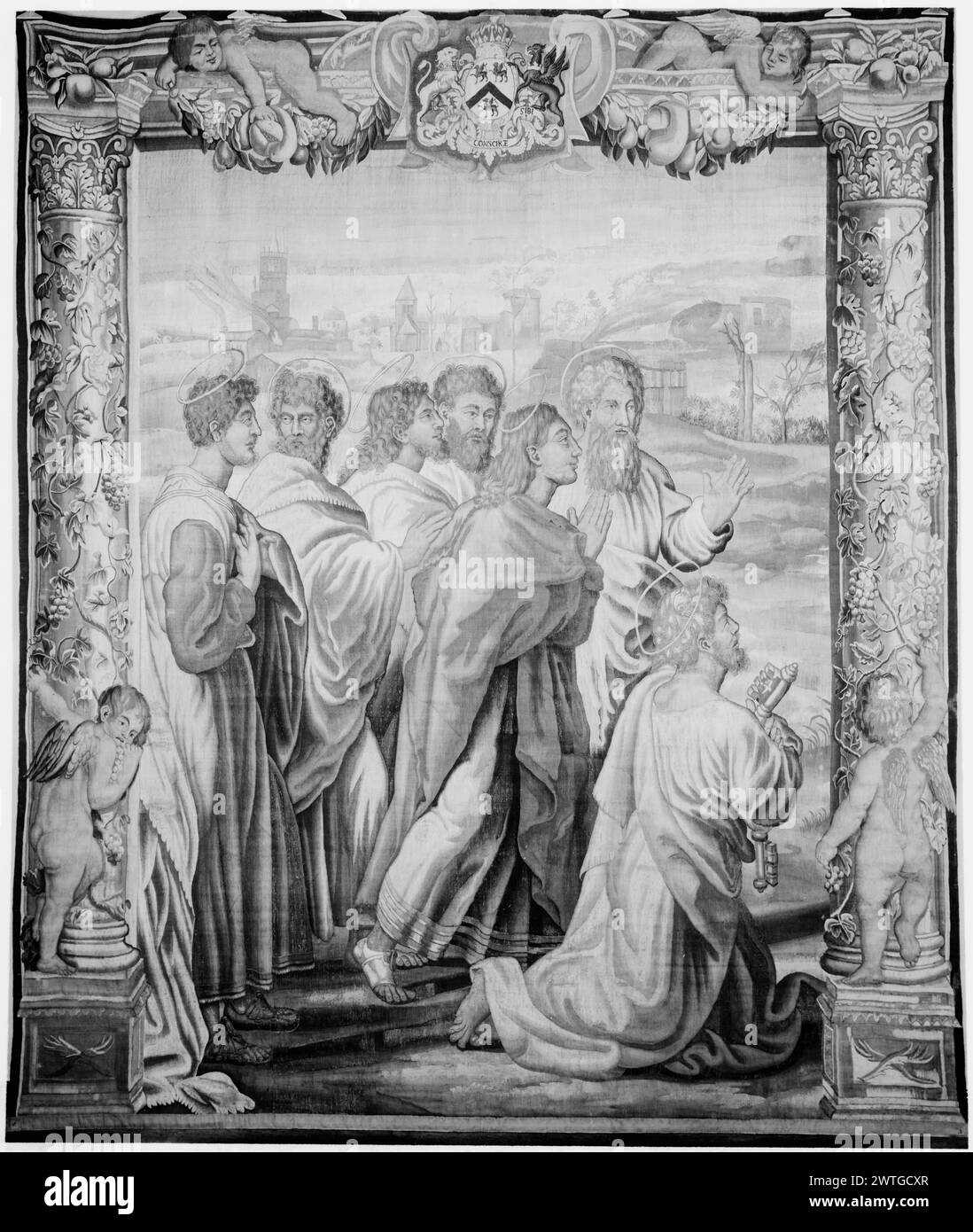 Cristo dà le chiavi del cielo a San Pietro. Raffaello (italiano, 1483-1520) (disegnato dopo) [pittore] May, Stephen de (inglese, atto. 1690-1710) (officina, attr.) [tessitore] c. 1690-1700 arazzi dimensioni: H 11'6' x W 9'9' arazzi materiali/tecniche: Sconosciuto Cultura: English Weaving Center: London Ownership History: Made for Earls of Winchilsea & Nottingham, Burley-on-the-Hill, Rutland. Ereditato dal maggiore James Hanbury, Burley-on-the-Hill, Rutland. Capitano Bertram Currie Coll., Dingley Hall, Market Hanborough. Venduto a Christie, Manson & Woods (Londra), 3/26/1953, lotto 86. Perez (Londra), 1953. FR Foto Stock