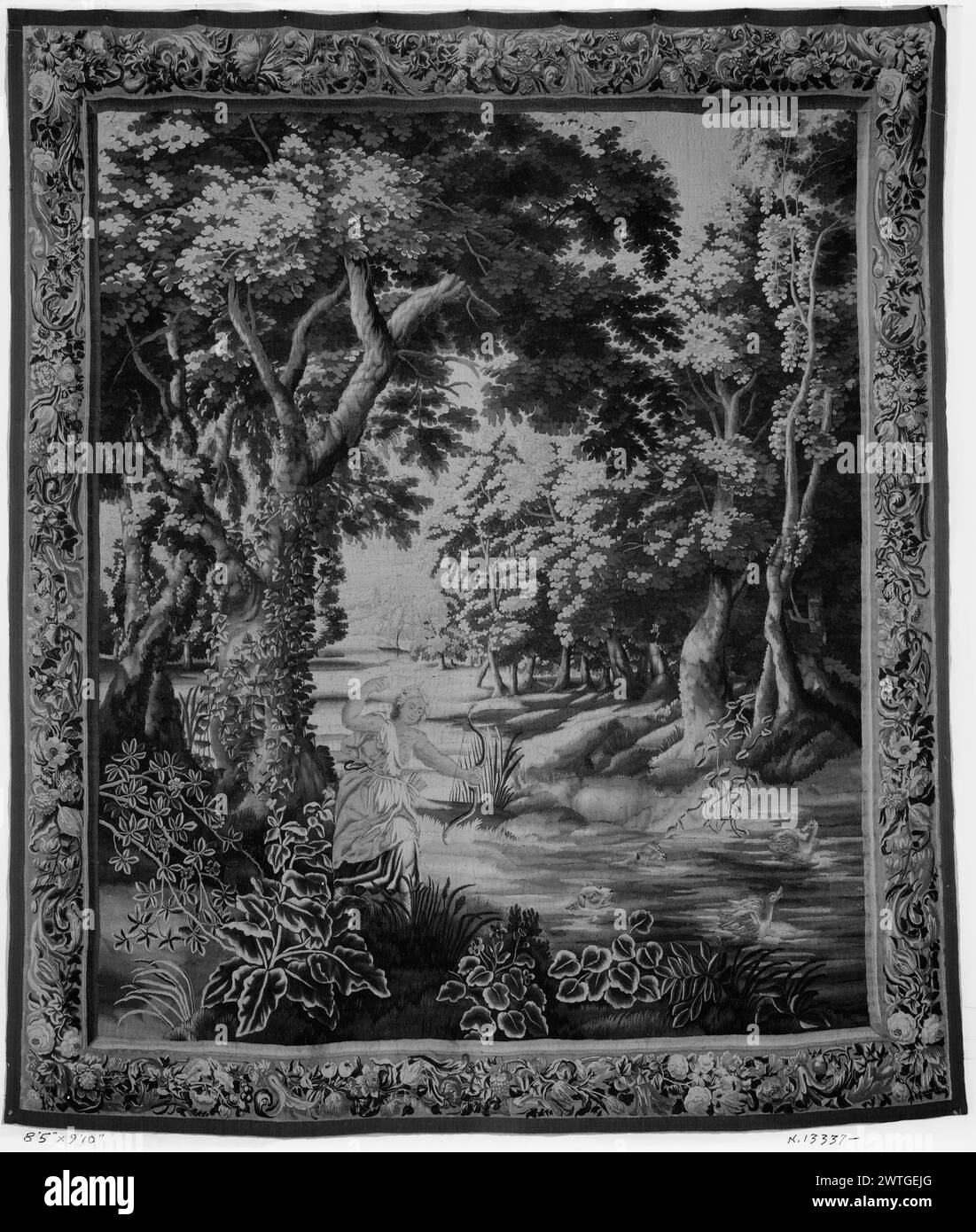 Paesaggio con Diana (Artemide) e i suoi segugi a caccia di anatre. Sconosciuto c. 1675-1725 arazzi dimensioni: H 9'10' x W 8'5' arazzo materiali/tecniche: Sconosciuta Cultura: Flemish Weaving Center: Bruxelles storia di proprietà: French & Co. Foto Stock