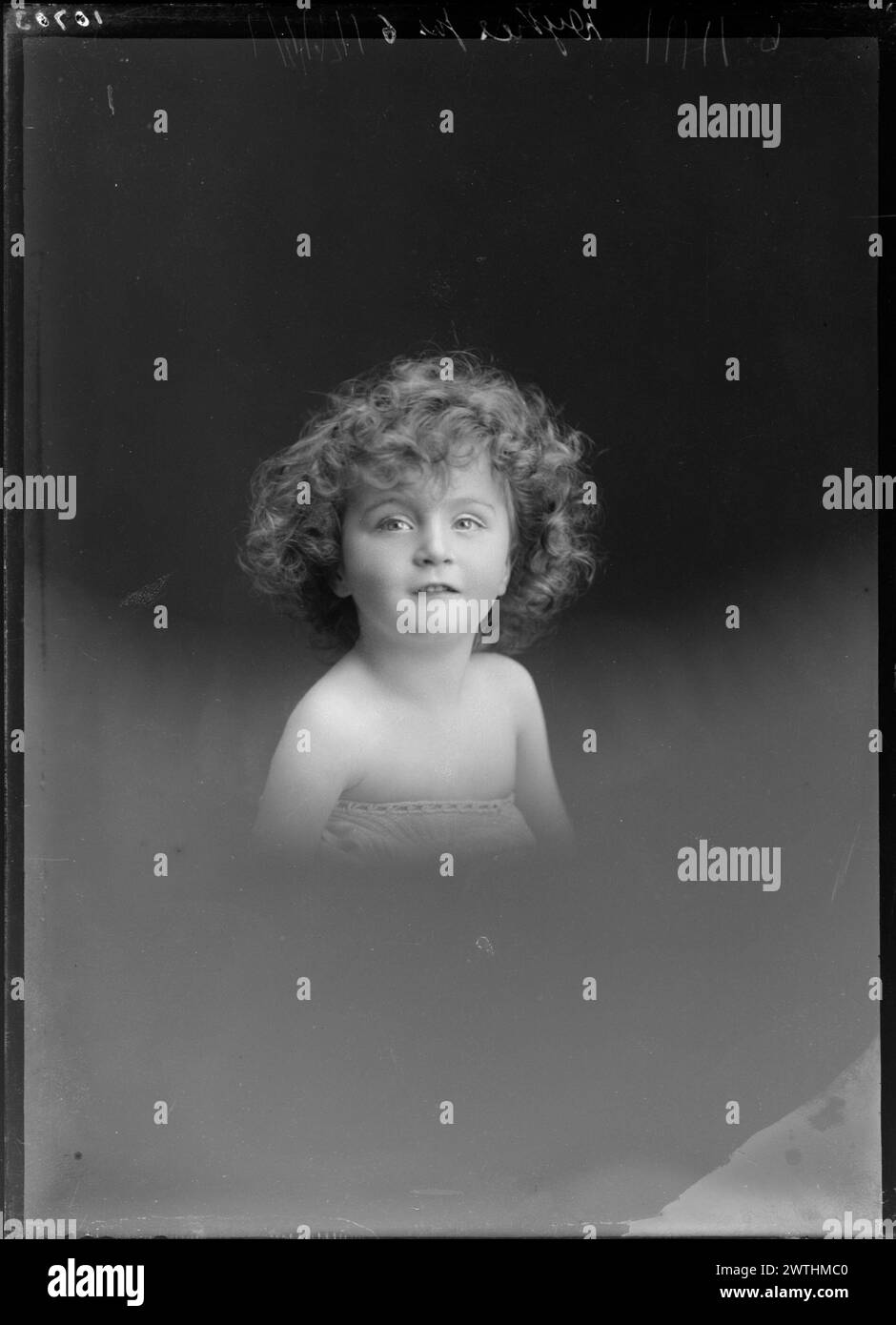 Dighe J 6 ritratti in studio, ritratti, negativi in bianco e nero, negativi in gelatina Foto Stock