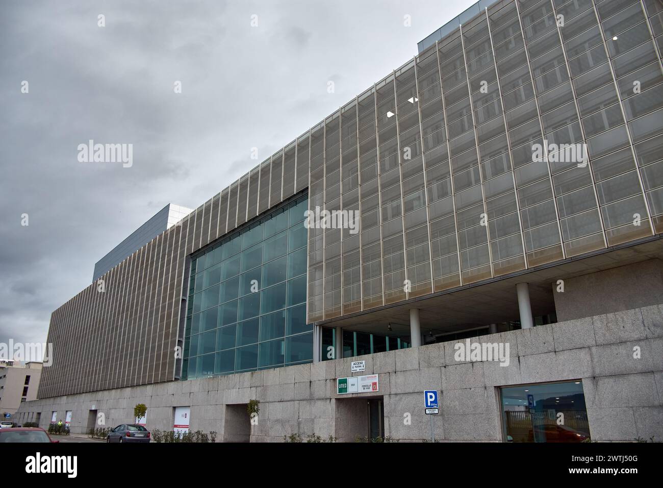 Auditorium Mar de Vigo a Orillamar nella città di Vigo in una giornata nuvolosa Foto Stock