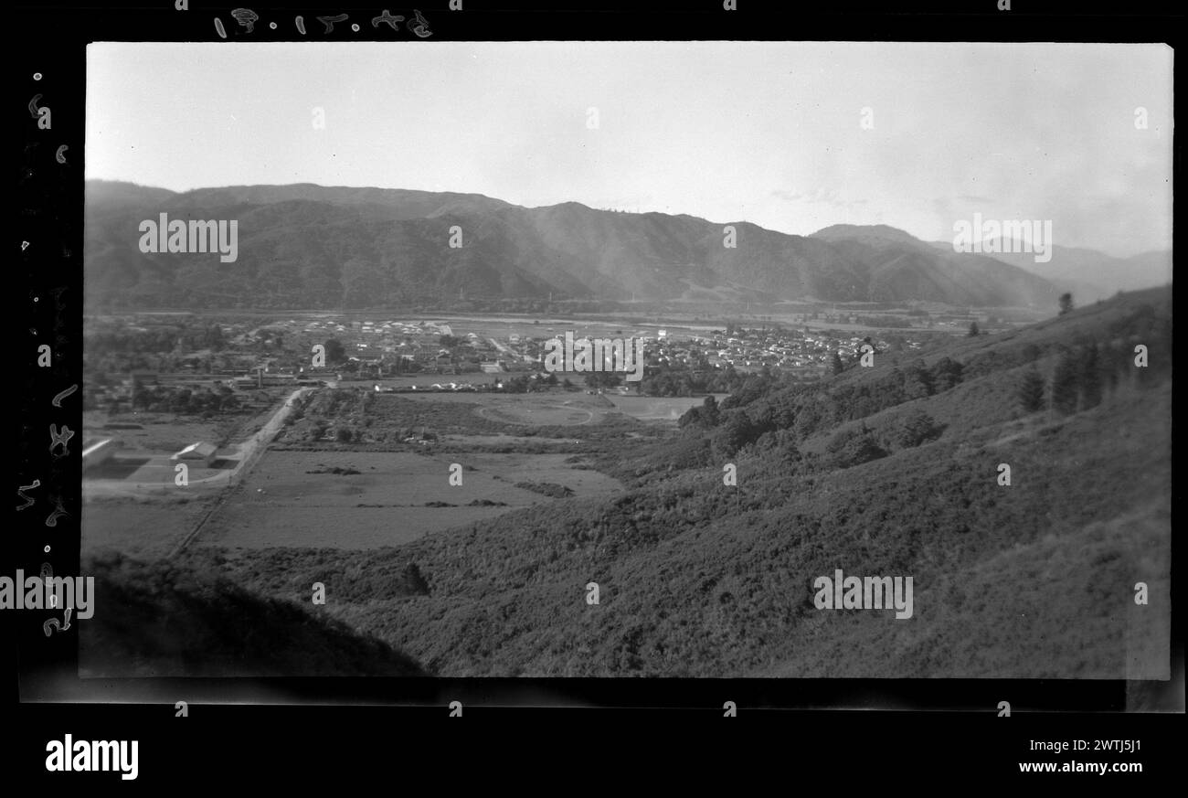 Hutt Valley da Wallaceville Road negativi d'argento gelatina, negativi in bianco e nero Foto Stock