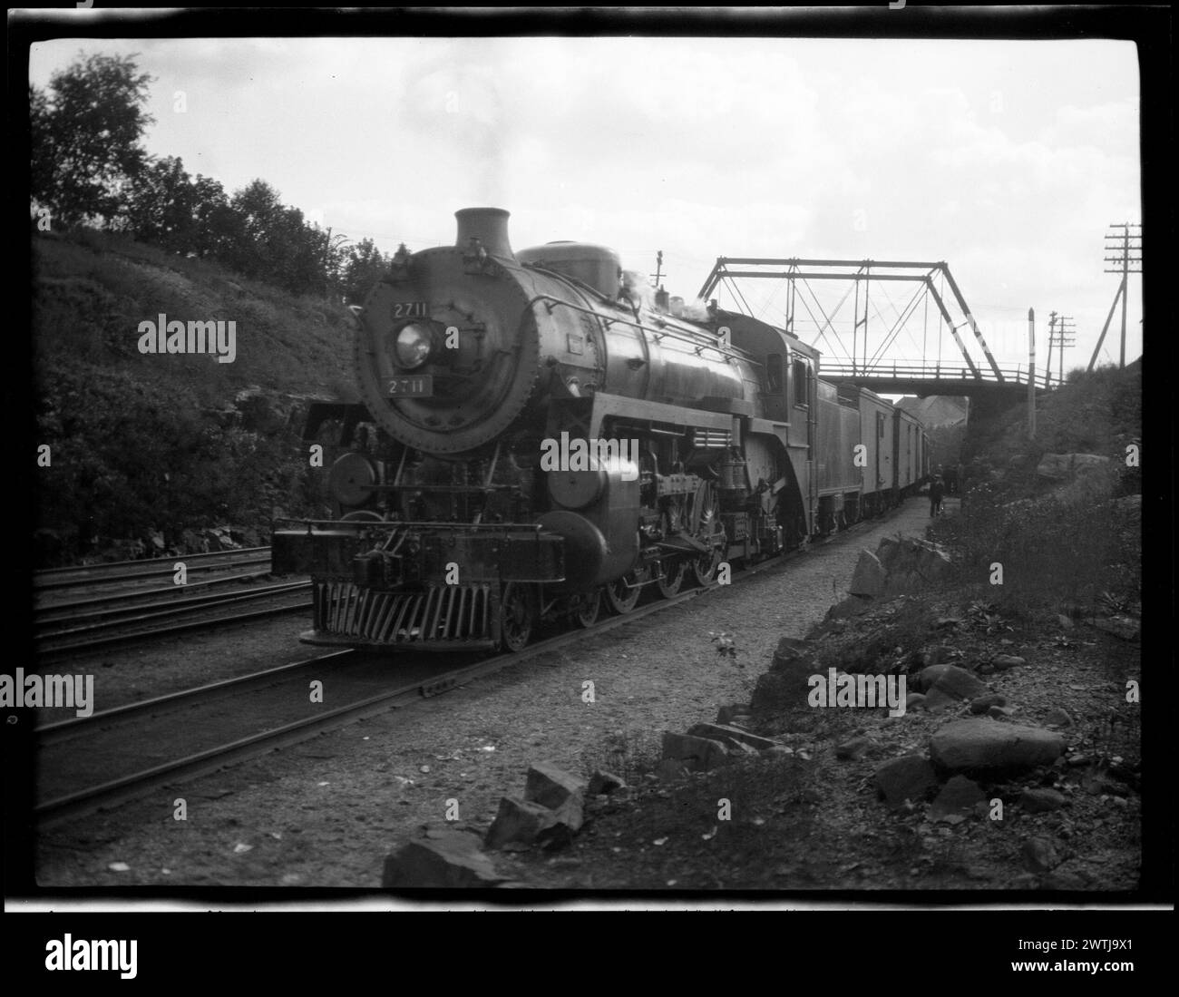 Steam train nitrato negativo, bianco e nero negativo Foto Stock