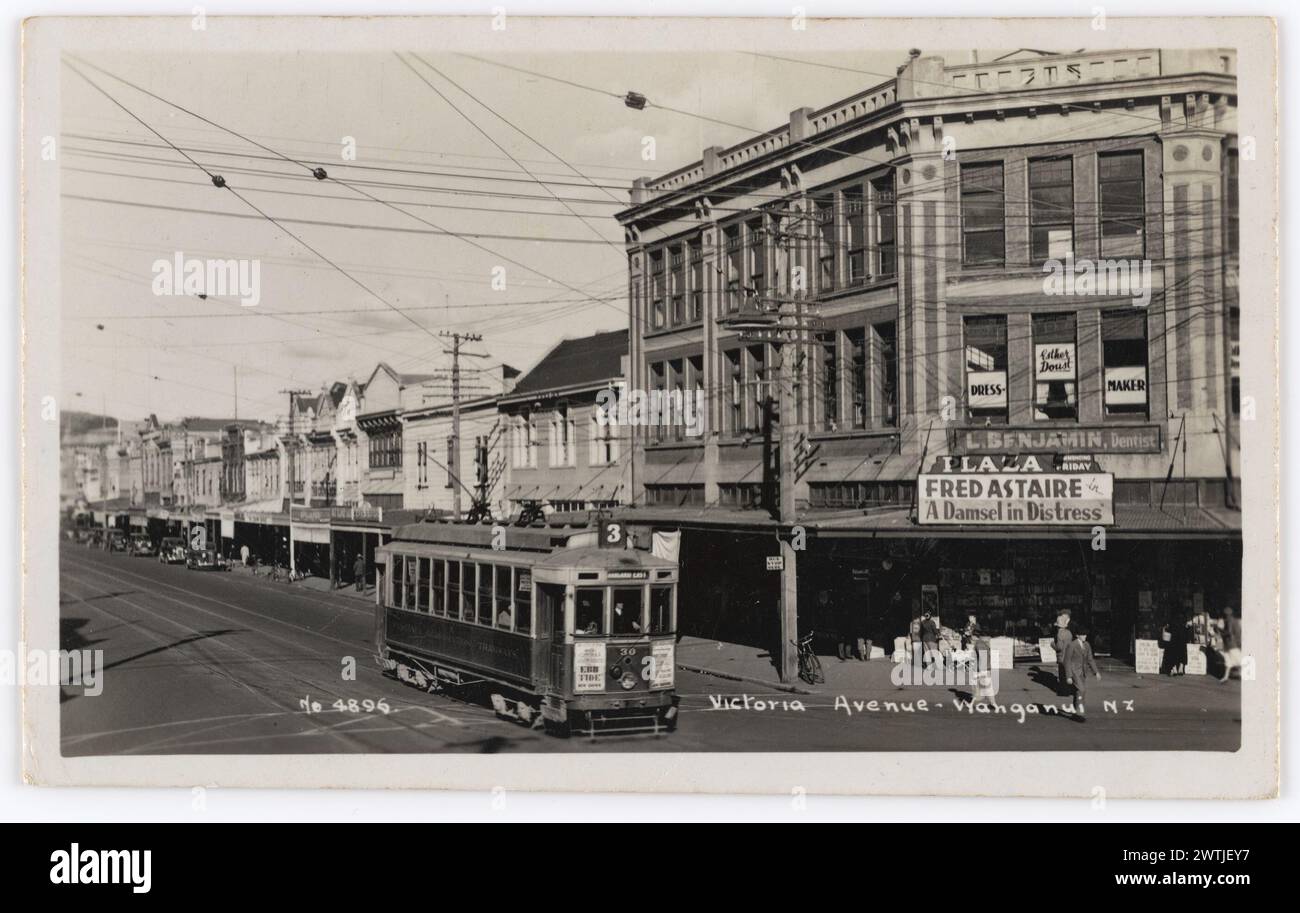 Victoria Avenue, cartoline fotografiche Wanganui, stampe in argento gelatina Foto Stock