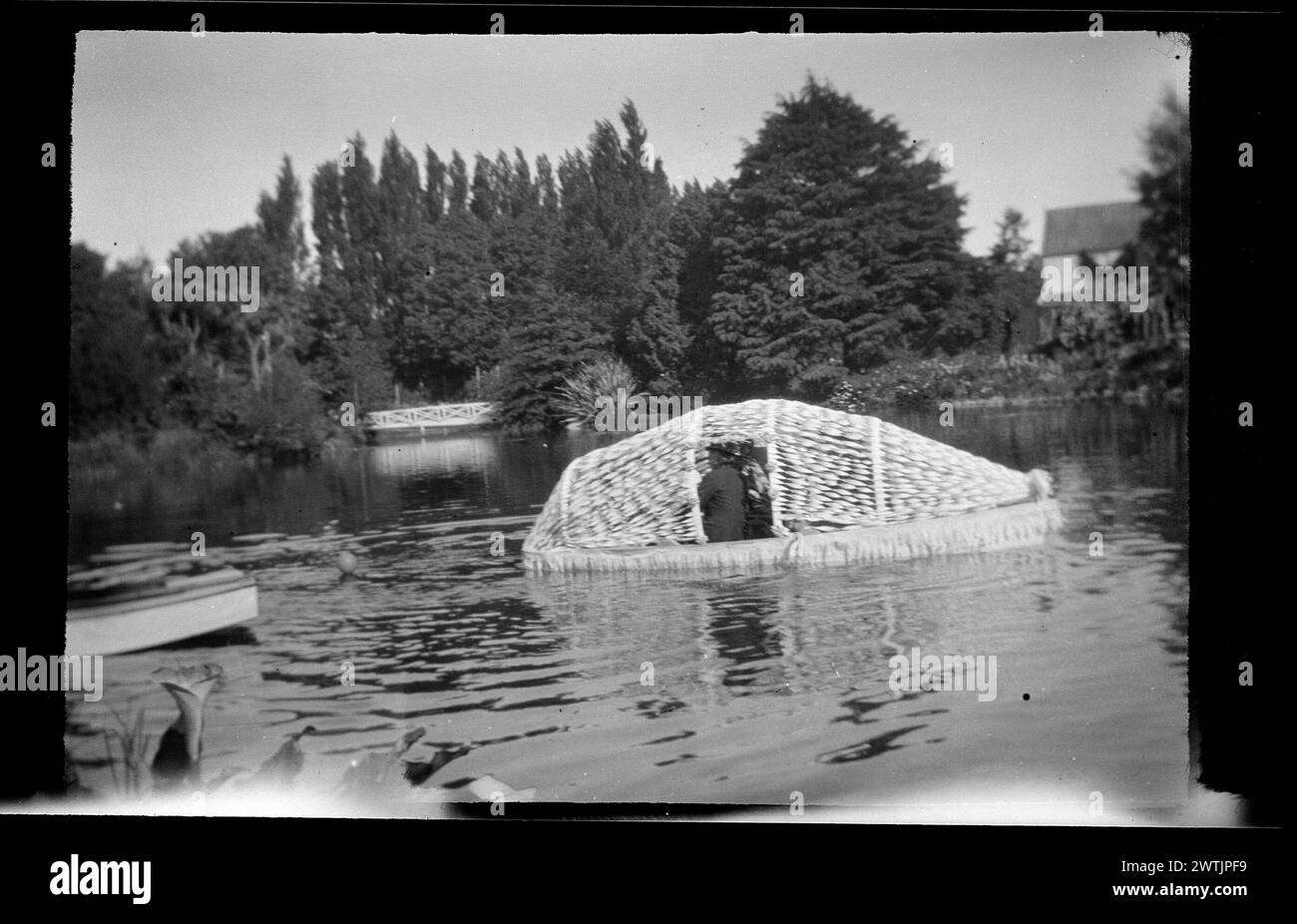 [Avon River, Christchurch] negativi in argento gelatina, negativi in bianco e nero Foto Stock