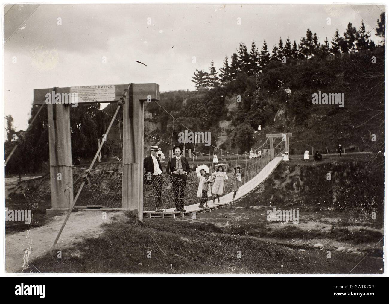 Swing Bridge, stampe in bianco e nero Dannevirke Foto Stock