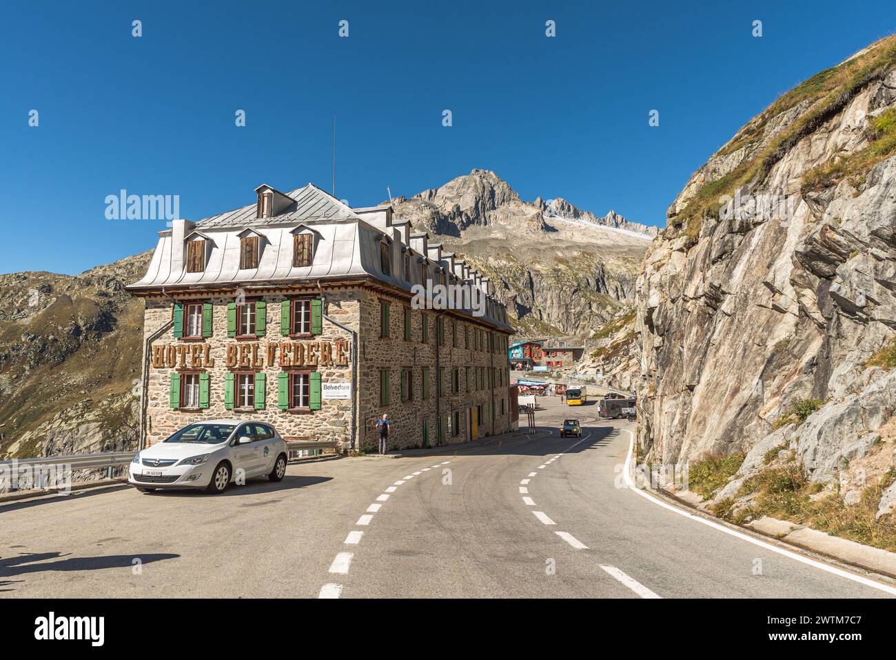 Furka Pass Road e il leggendario Hotel Belvedere, Canton Vallese, Svizzera Foto Stock