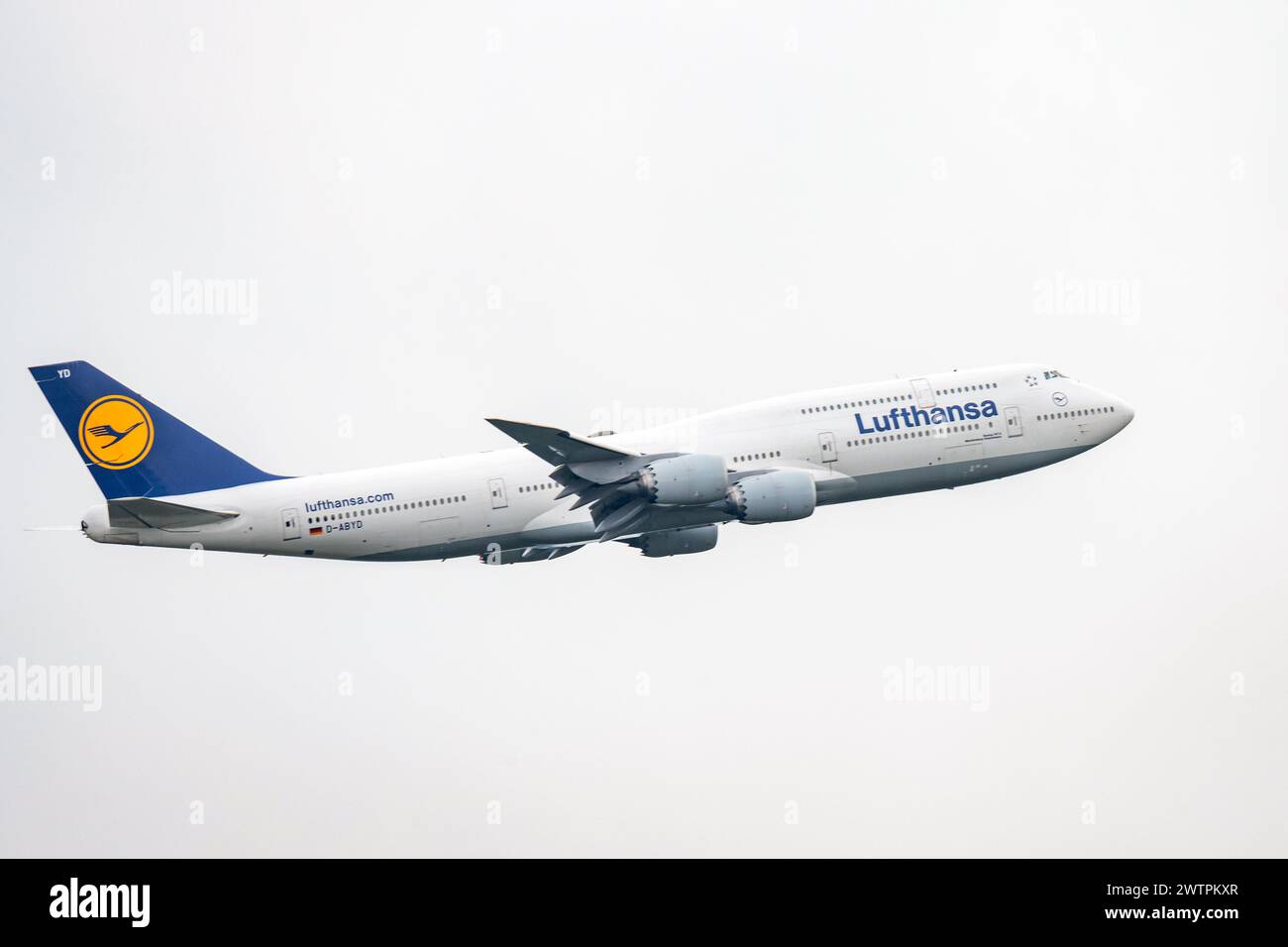 Francoforte Germania 11.08.19 Lufthansa Boeing 747-830 - B748 con partenza dall'aeroporto di Fraport D-ABYD. Foto Stock