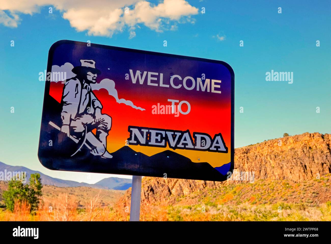 Nevada, cartello di benvenuto al confine del 36° stato degli Stati Uniti, Nevada, USA Foto Stock