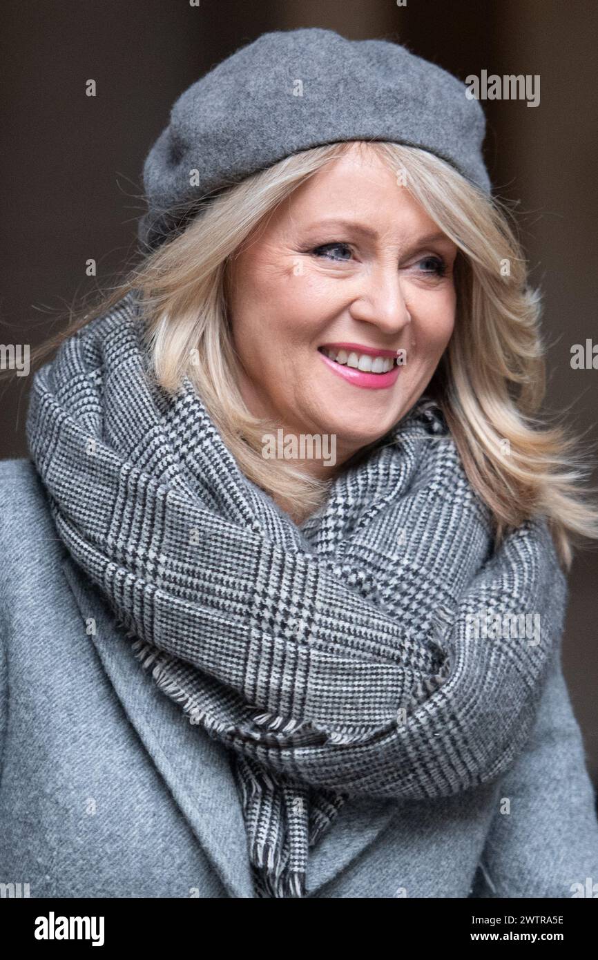Londra, Regno Unito. 19 marzo 2024. Esther McVey - Ministro senza portafoglio nel Gabinetto arriva per una riunione di Gabinetto a Downing Street. Credito: Justin ng/Alamy Live News. Foto Stock