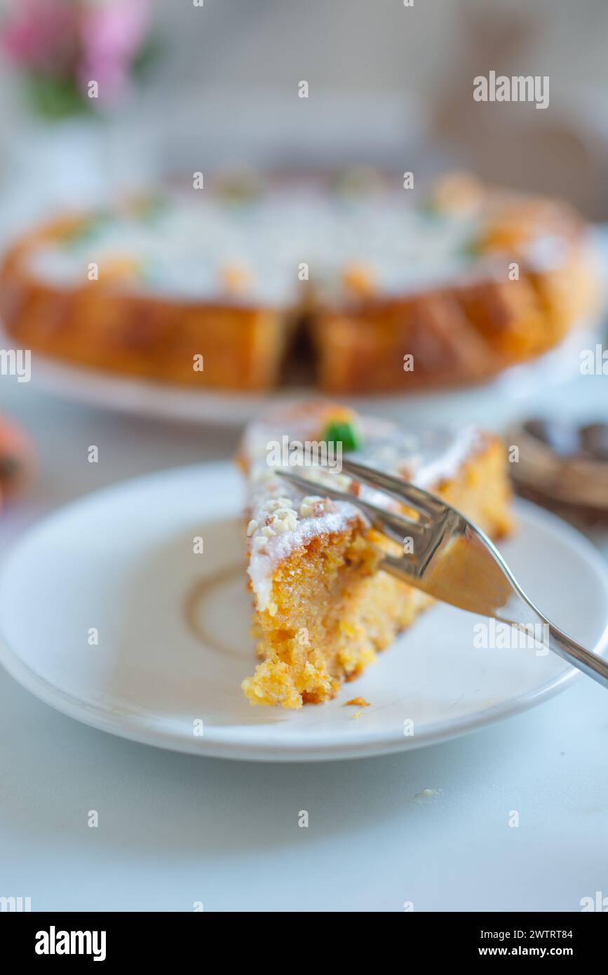 torta di carote di pasqua Foto Stock