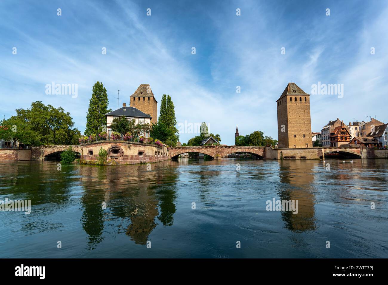 Ponts Couverts (ponti coperti) sul fiume Ill vicino al quartiere Petite France a Strasburgo, Francia Foto Stock