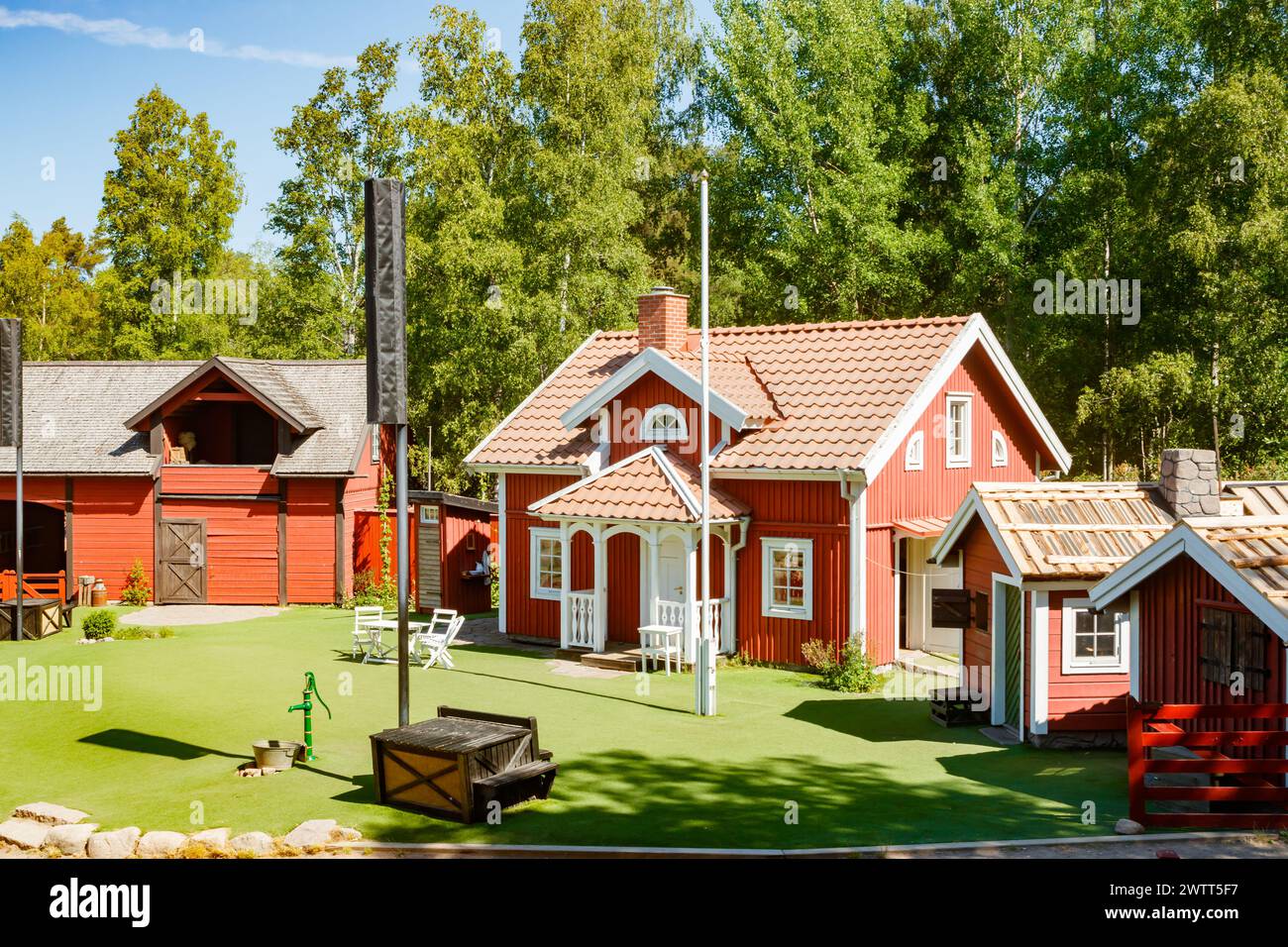 VIMMERBY, SVEZIA - 14 giugno 2023: Parco a tema Astrid Lindgren's World, casa Emil di Lonneberga. Foto Stock
