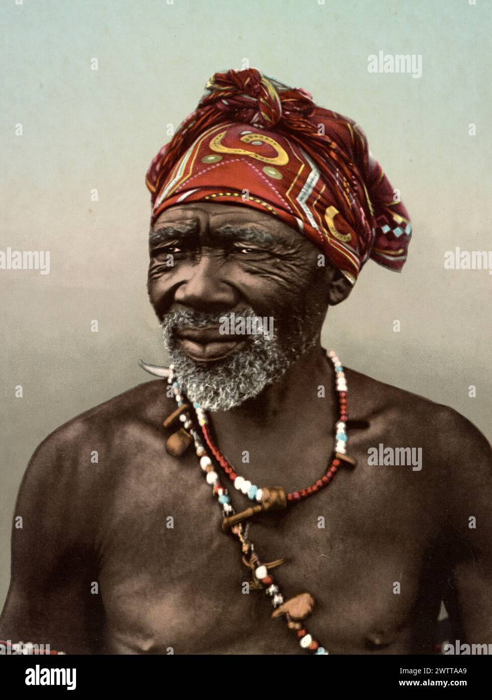 Native Medicine Man, Sudafrica, 1900 circa Foto Stock