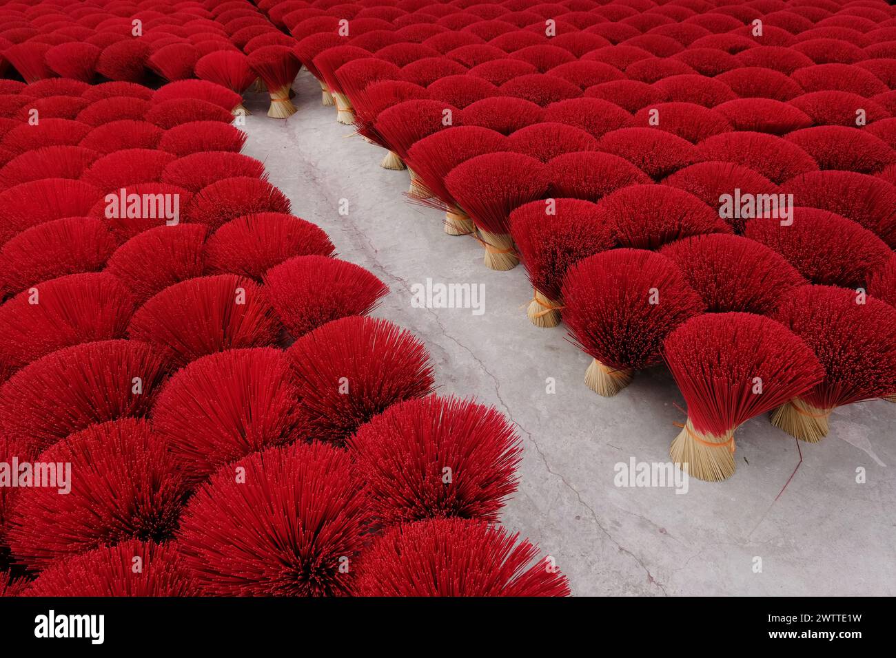 Fabbrica di incenso, Quang Phu Cau, Vietnam, Asia Foto Stock