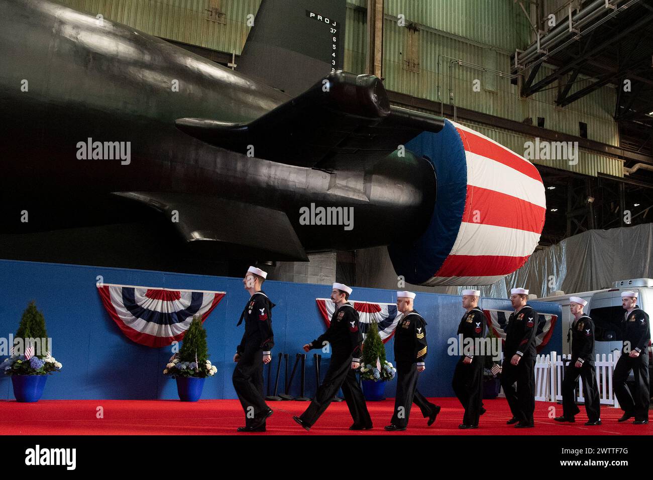 GROTON, Conn (16 marzo 2024) – l’equipaggio dell’unità di pre-commissionamento (PCU) Idaho (SSN 799) marcia in formazione durante una cerimonia di battesimo Foto Stock
